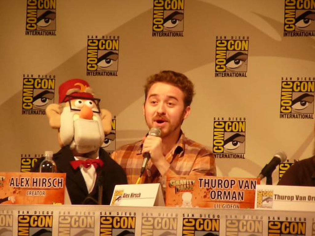 1024x768 Grunkle Stan and Alex Hirsch. Gravity Falls panel en.wikipe