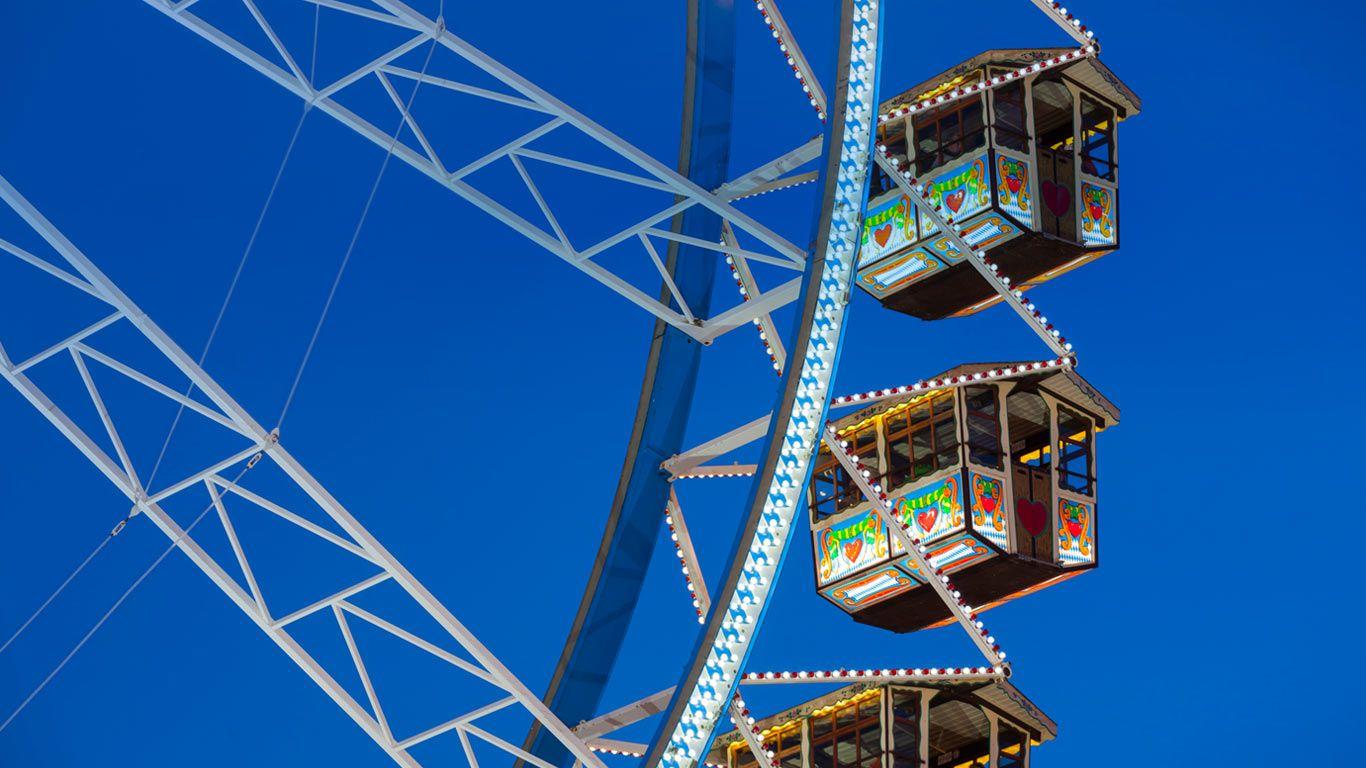 1366x768 Ferris Wheel Gondolas, Oktoberfest, Munich, Germany Wallpaper & Background Download