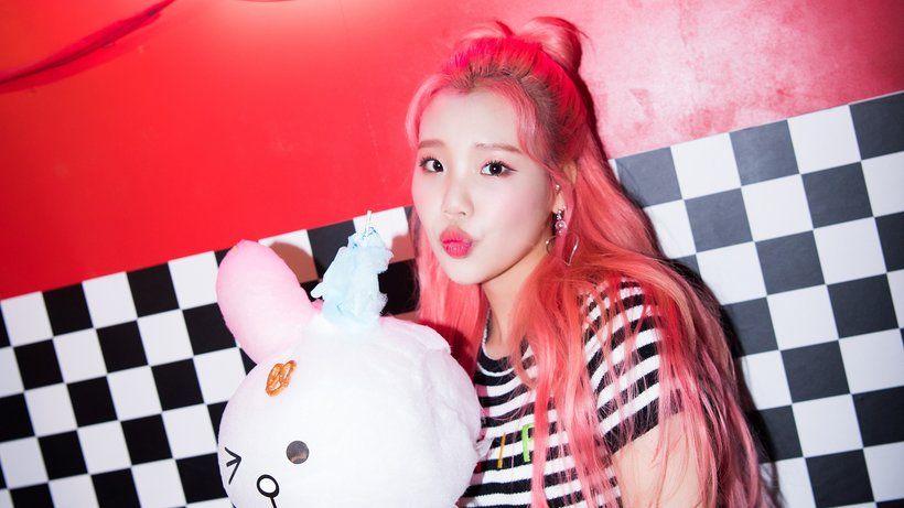 820x461 JooE MOMOLAND BAAM Fun to The World 4K