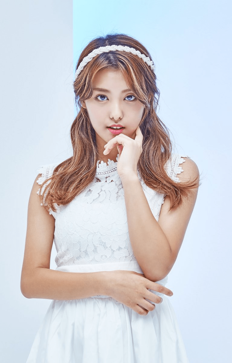 768x1200 Momoland Ahin Legs .