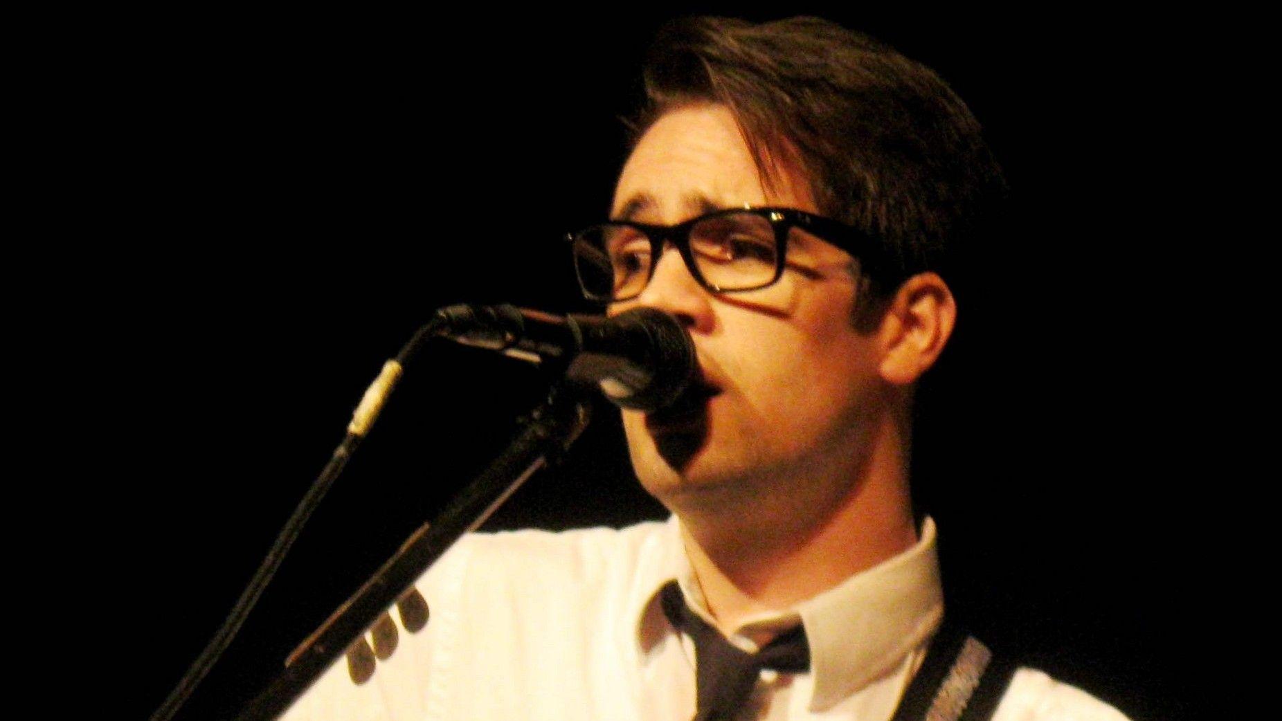 1852x1042 Brendon Urie Wallpaper. Brendon Urien Wallpaper, Home Movies Brendon Small Wallpaper and Brendon Urie Wallpaper