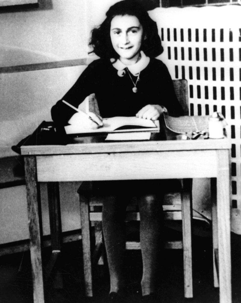 800x1007 Anne Frank Wallpaper