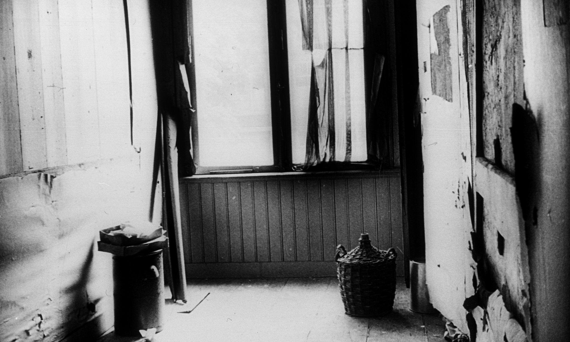 2160x1296 The picture walls in the Secret Annex. Anne Frank House