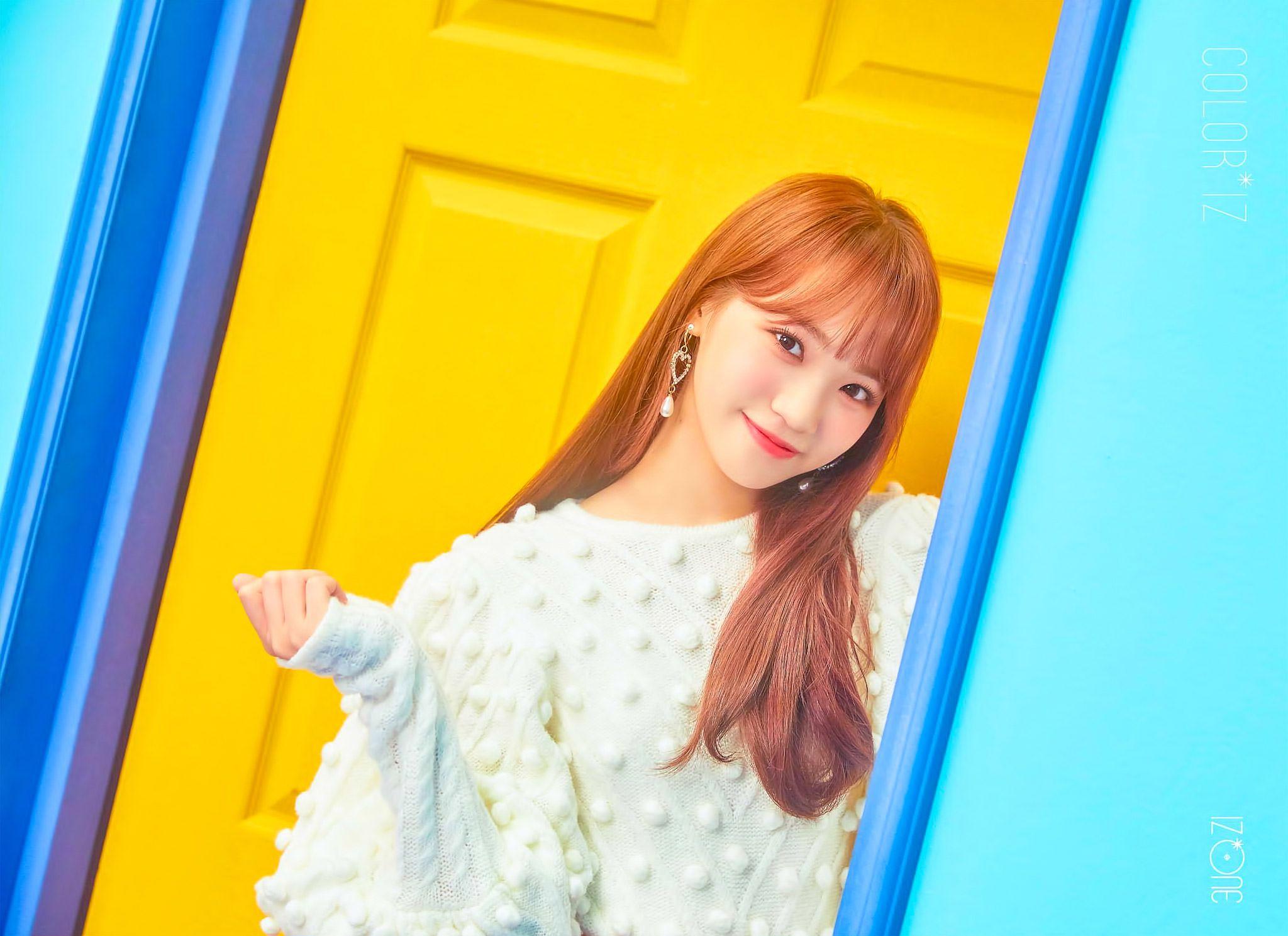 2048x1489 IZ*ONE Radish Fairy Kim Chaewon Thread