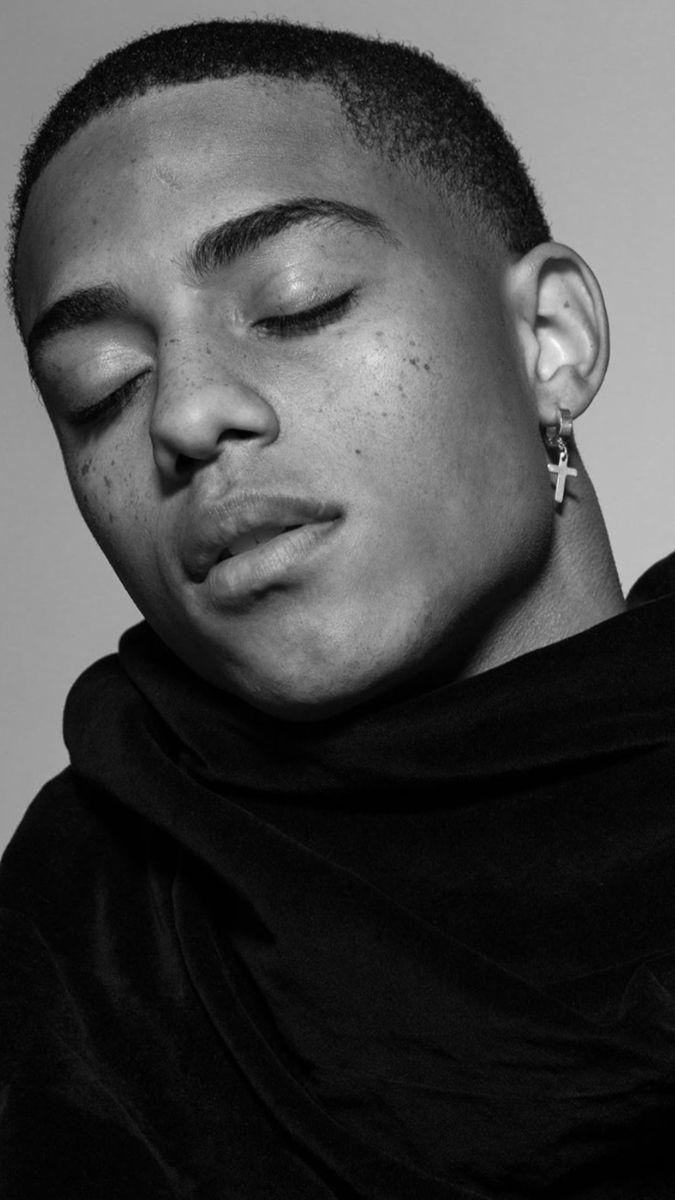 675x1200 Keith powers