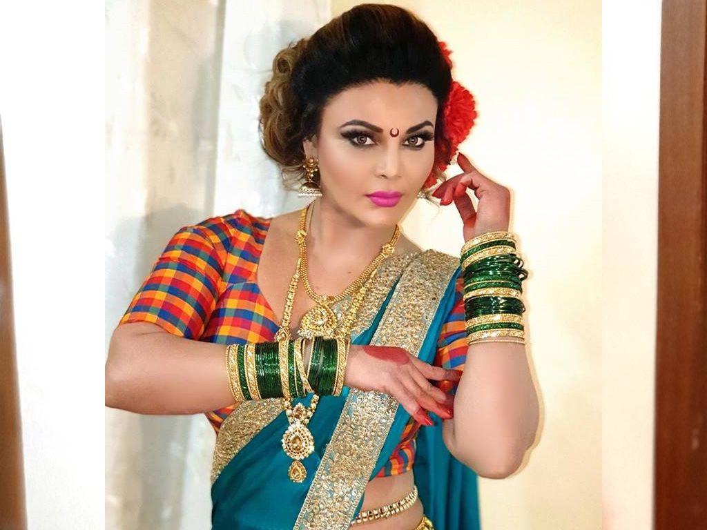1024x768 Rakhi Sawant Wallpaper