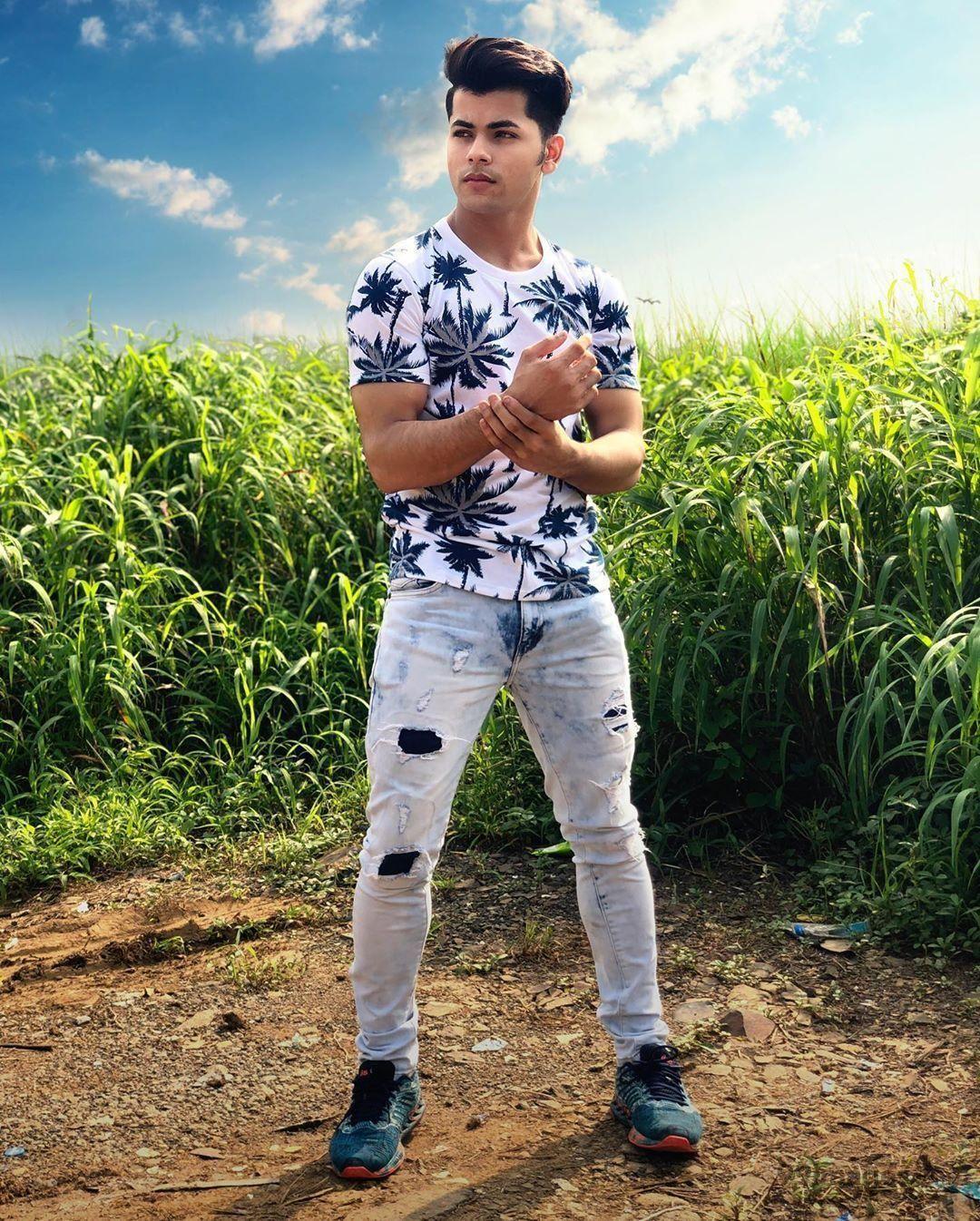 1080x1346 Siddharth Nigam HD Wallpaper (Desktop Background / Android / iPhone) (1080p, 4k) (1080x1346) (2021)