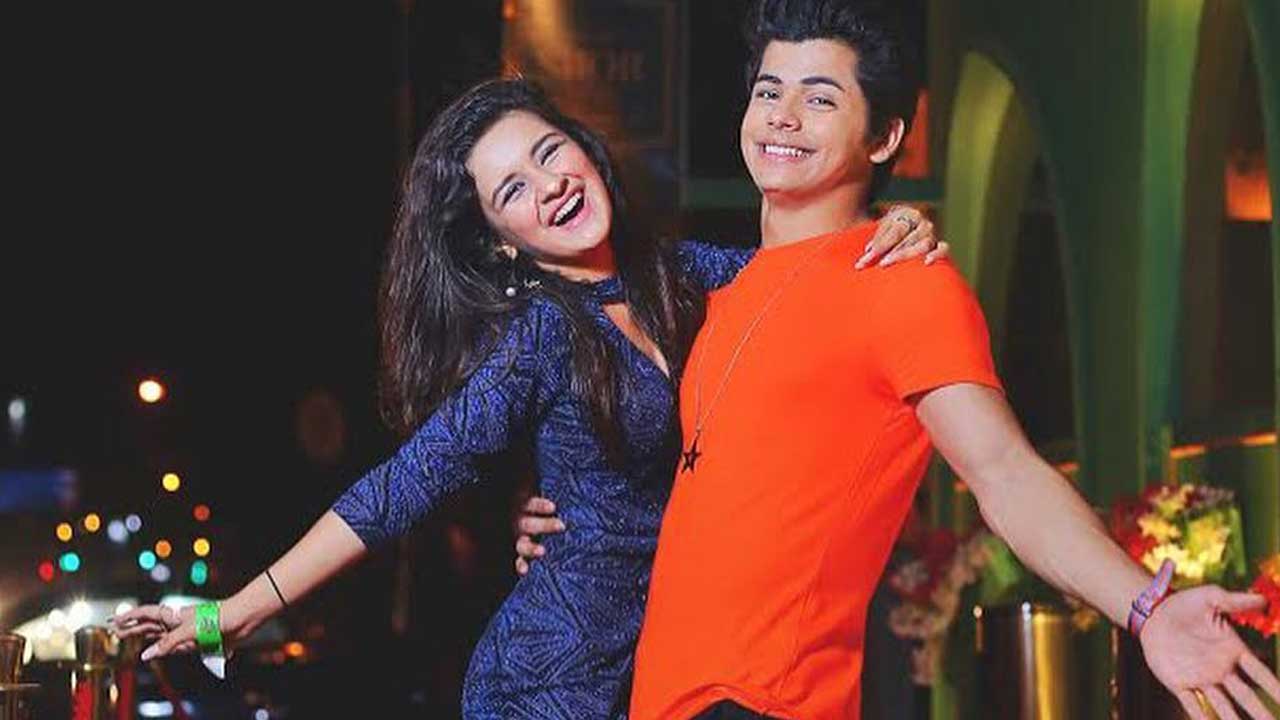 1280x720 Pics of Avneet Kaur And Siddharth Nigam Will Make You Go Wow