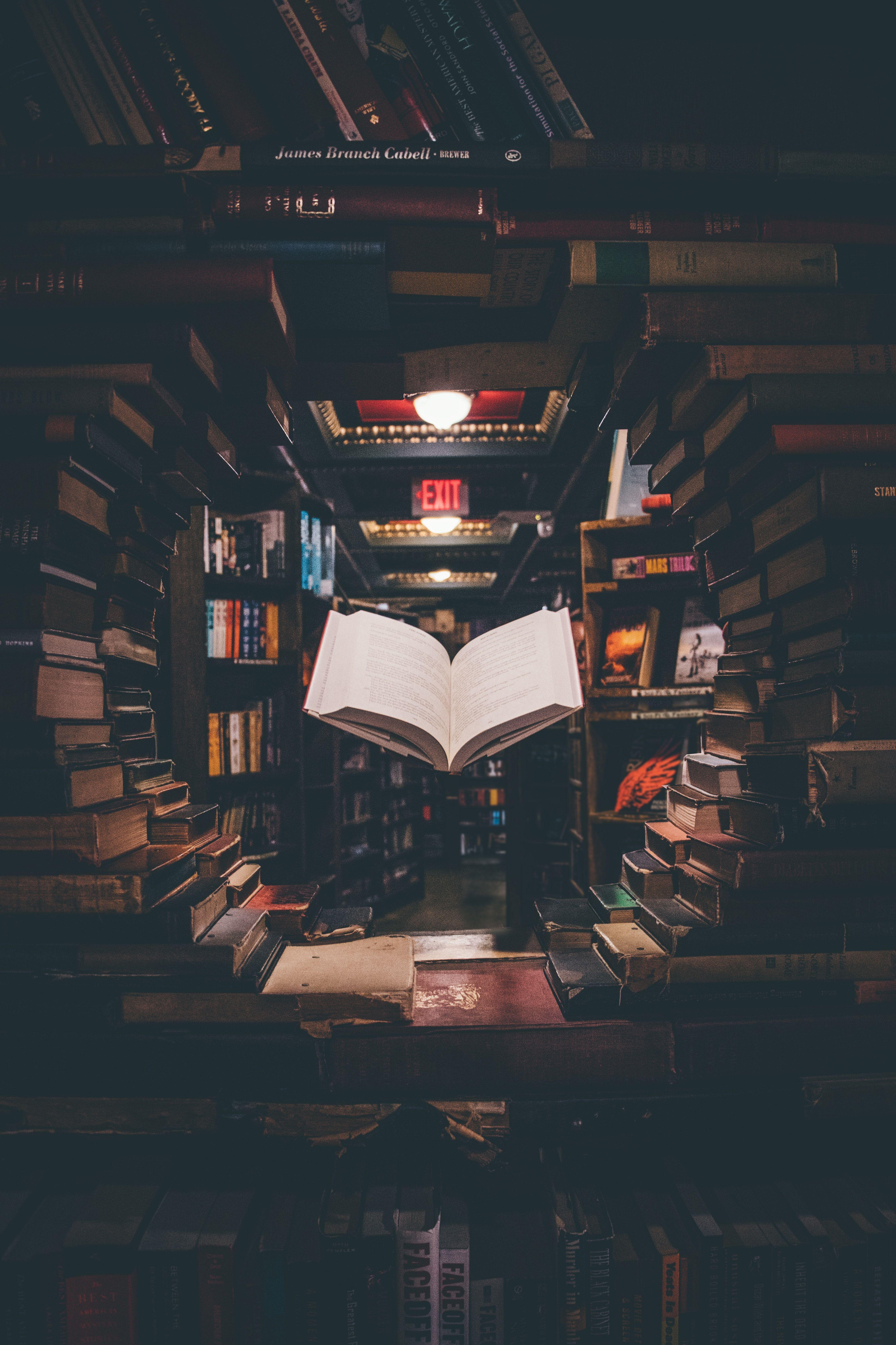 4000x6000 Aesthetic College Wallpaper