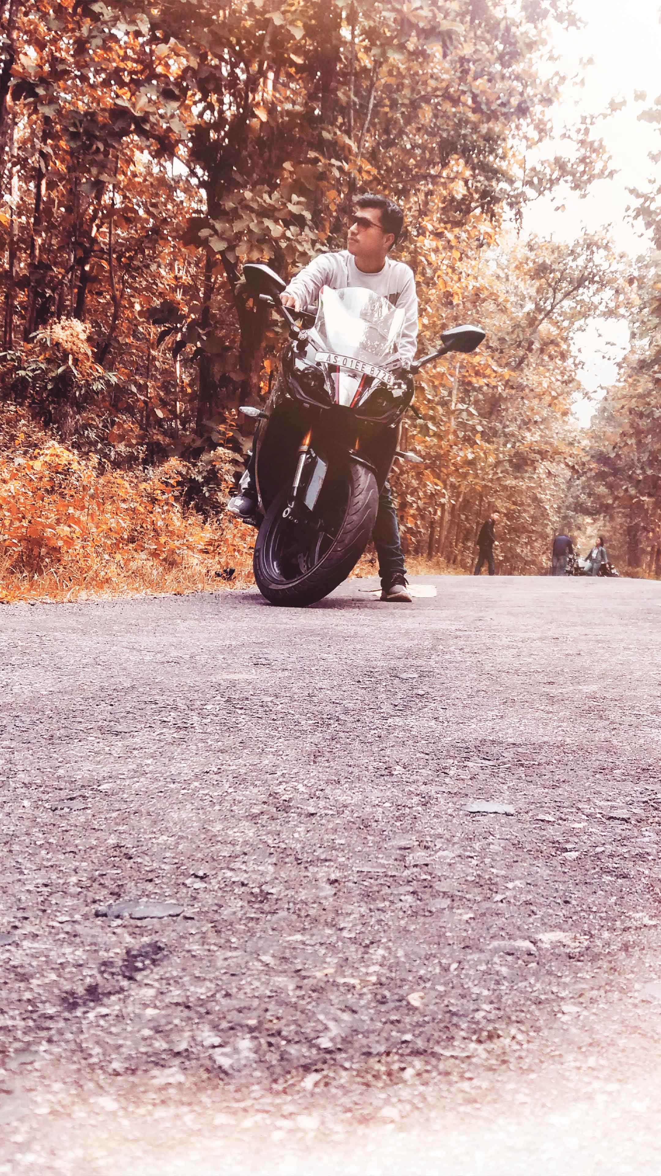 2160x3840 TVS Apache RR310 4K Ultra HD Mobile Wallpaper