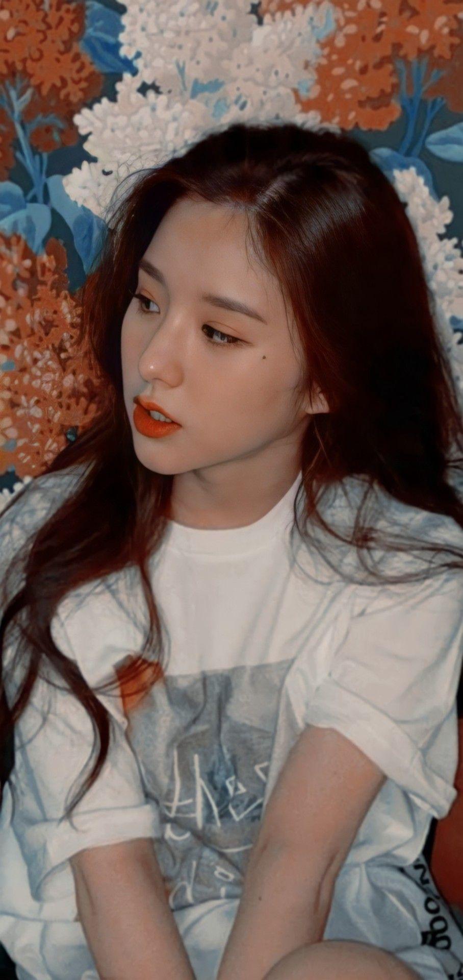 908x1920 heejin wallpaper Tumblr posts