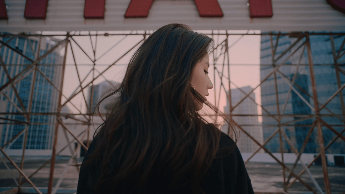 1366x768 LOONA