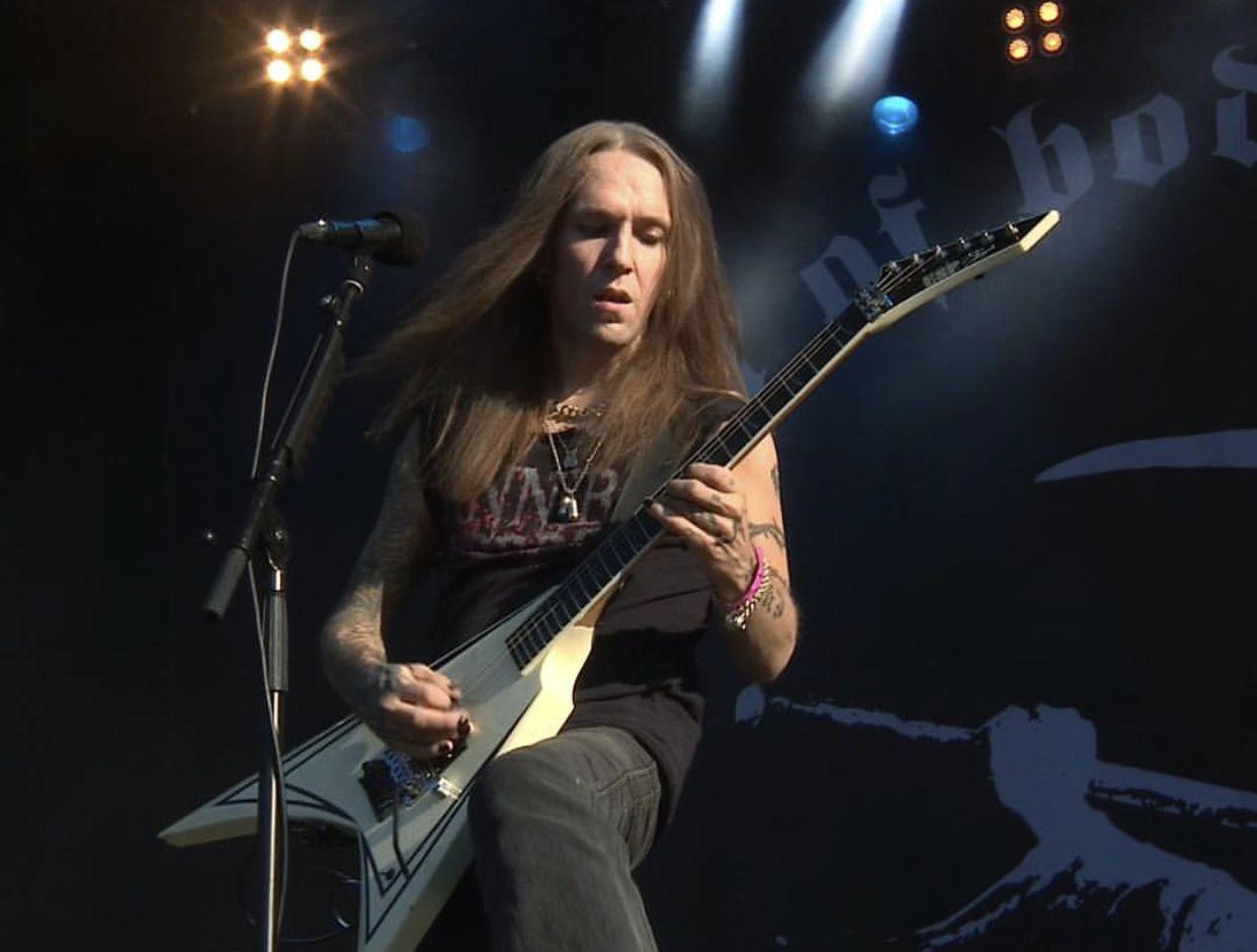 1242x941 ALEXI LAIHO