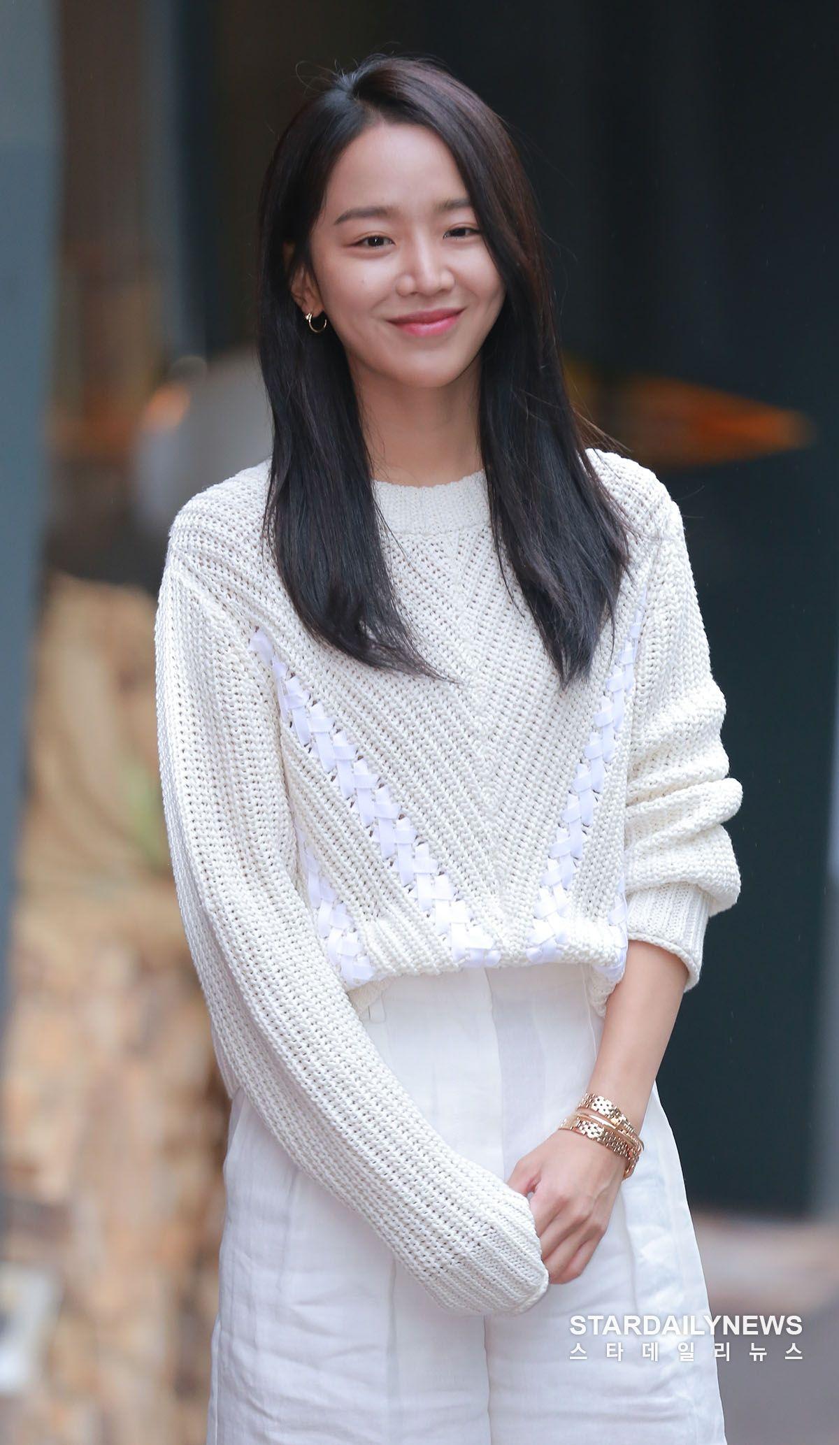 1200x2067 Shin Hye Sun 2019. 배우, 한국 배우
