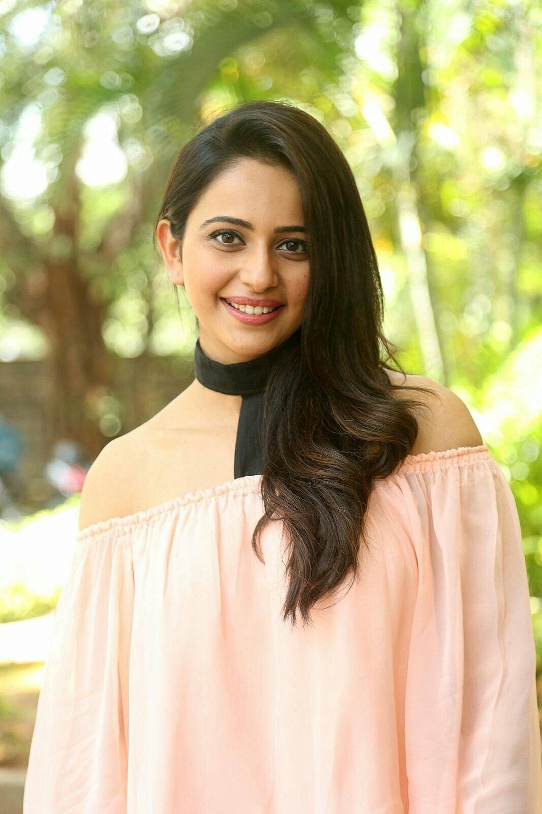 1067x1600 Rakul Preet Singh