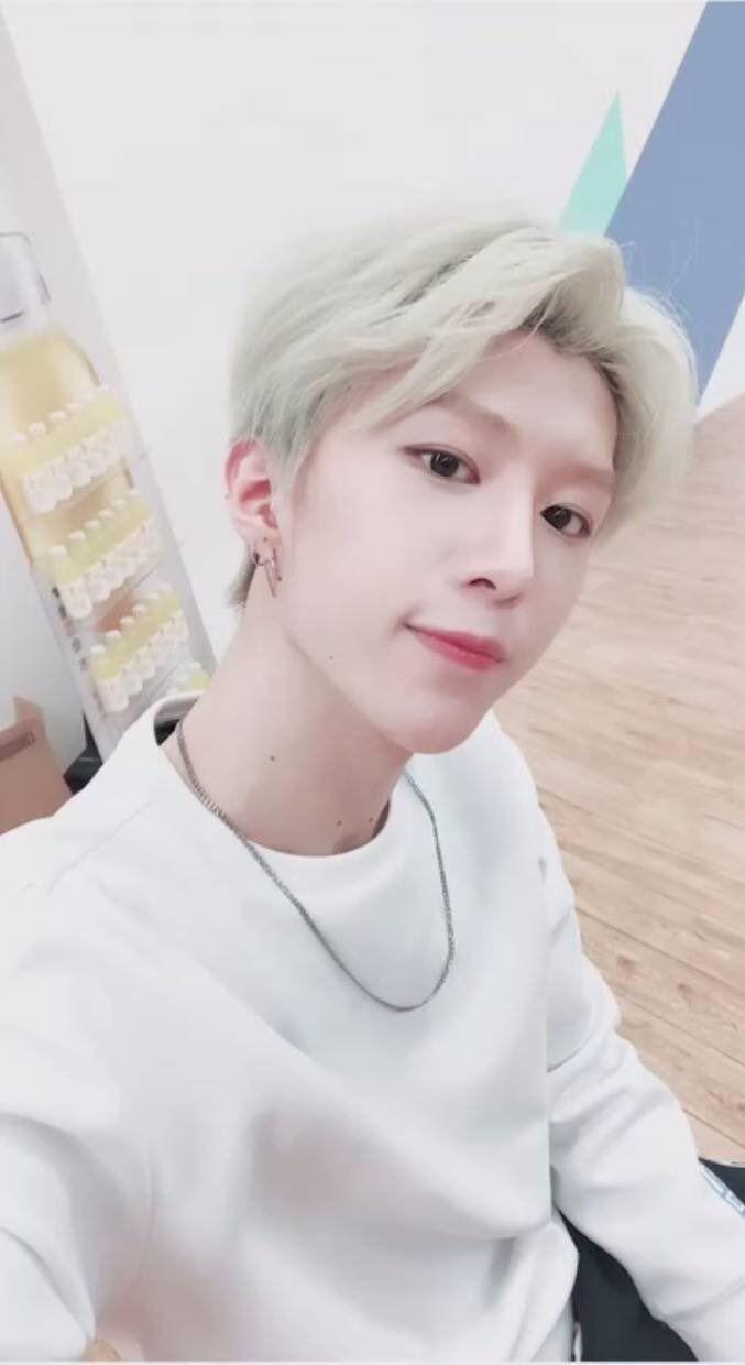 677x1240 YUEHUA. Idol, Chinese babies, Cheng
