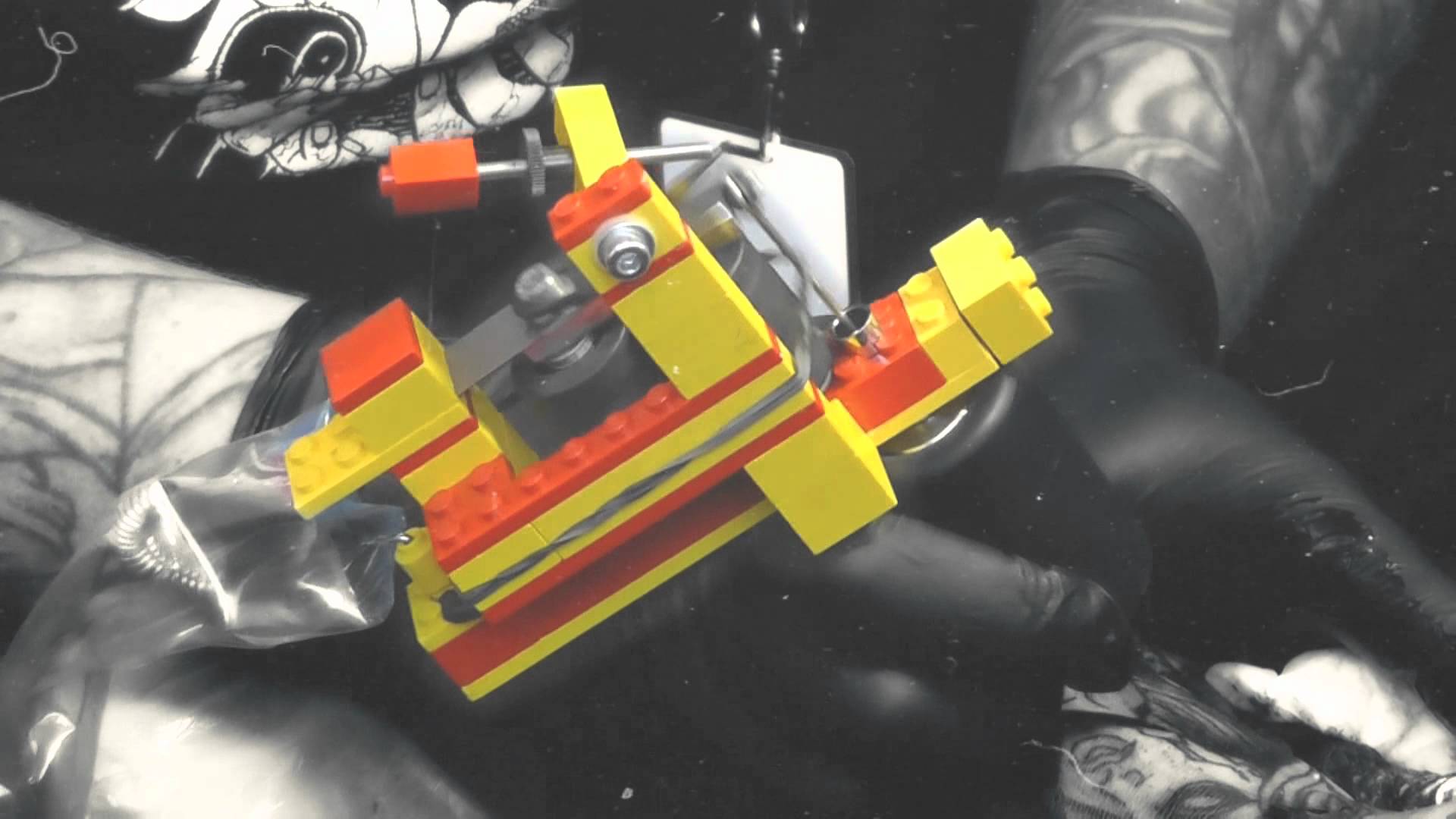 1920x1080 Worlds first working coil tattoo machine with a Lego frame