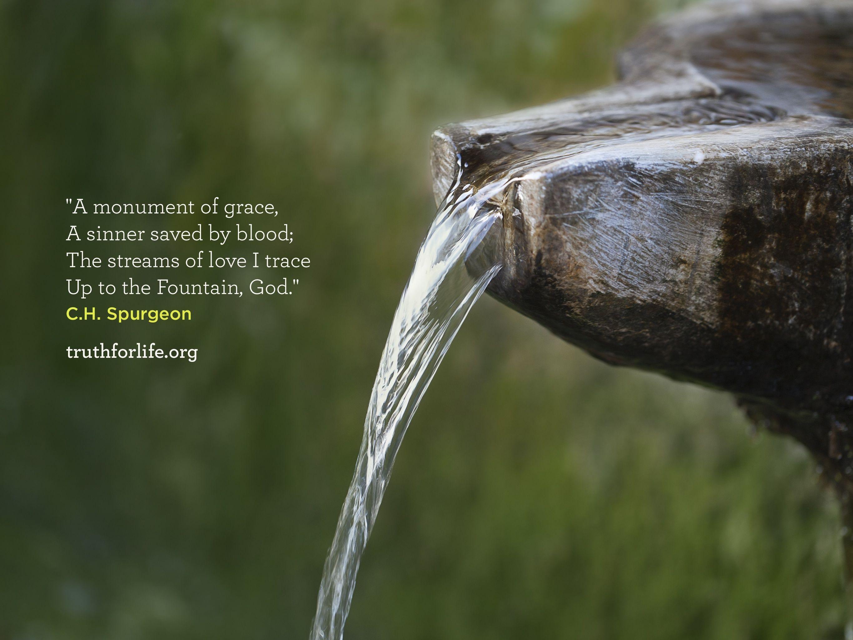 2732x2048 Fountain