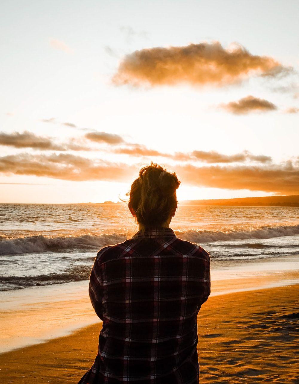 1000x1283 Stunning Beach Sunset Picture. Download Free Image