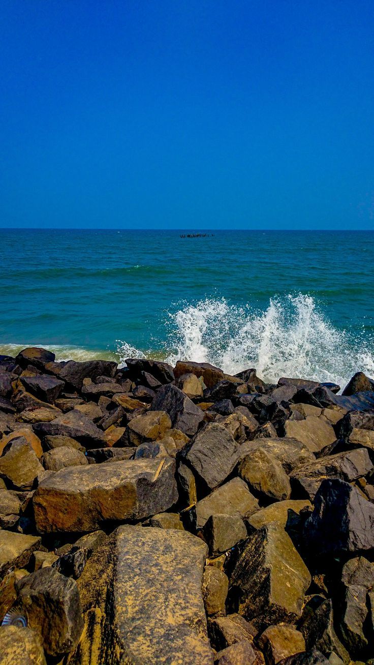 736x1308 Serenity Beach Pondicherry India [2160X3840] [OC]