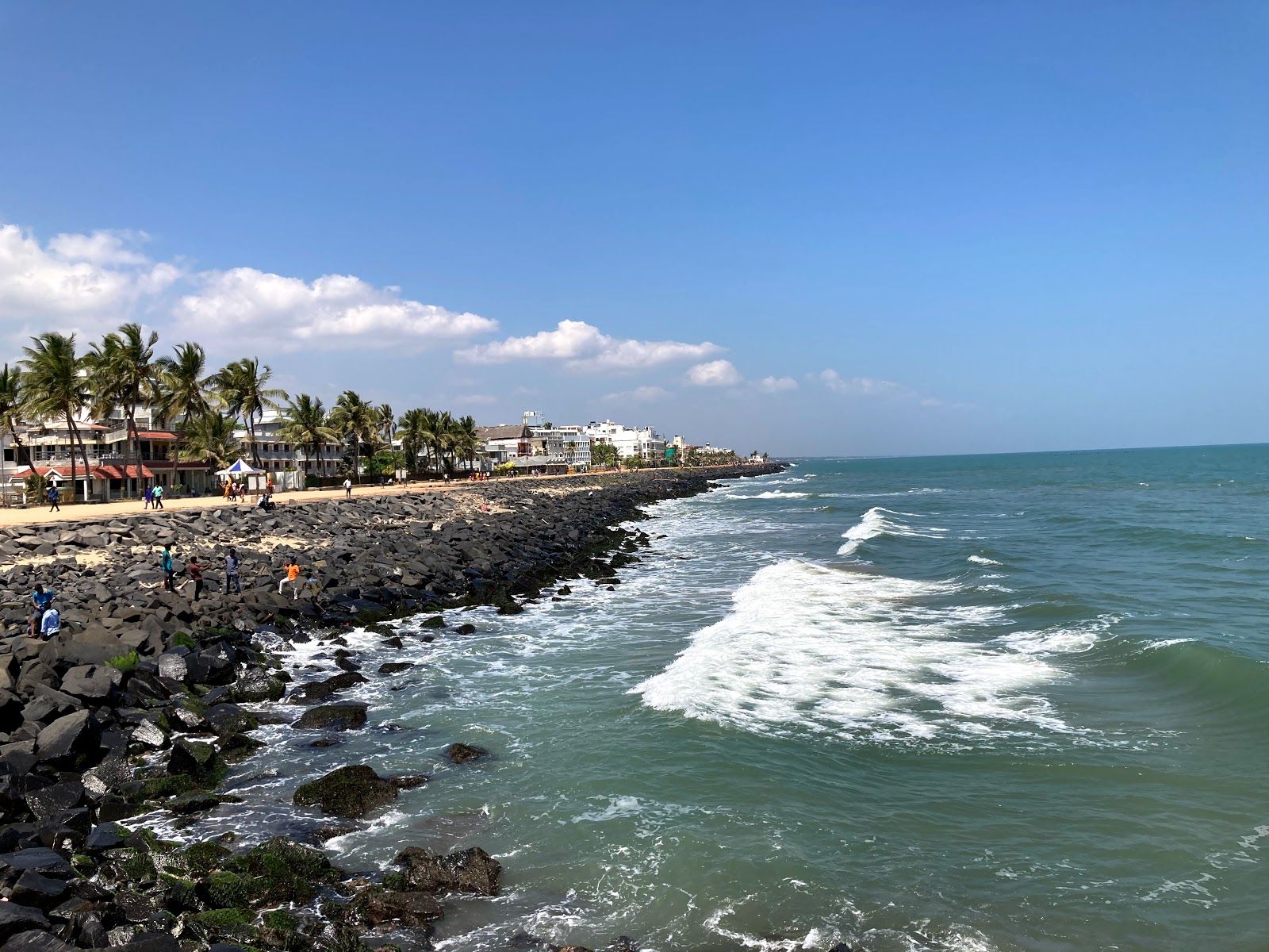 1600x1200 Pondicherry Beach