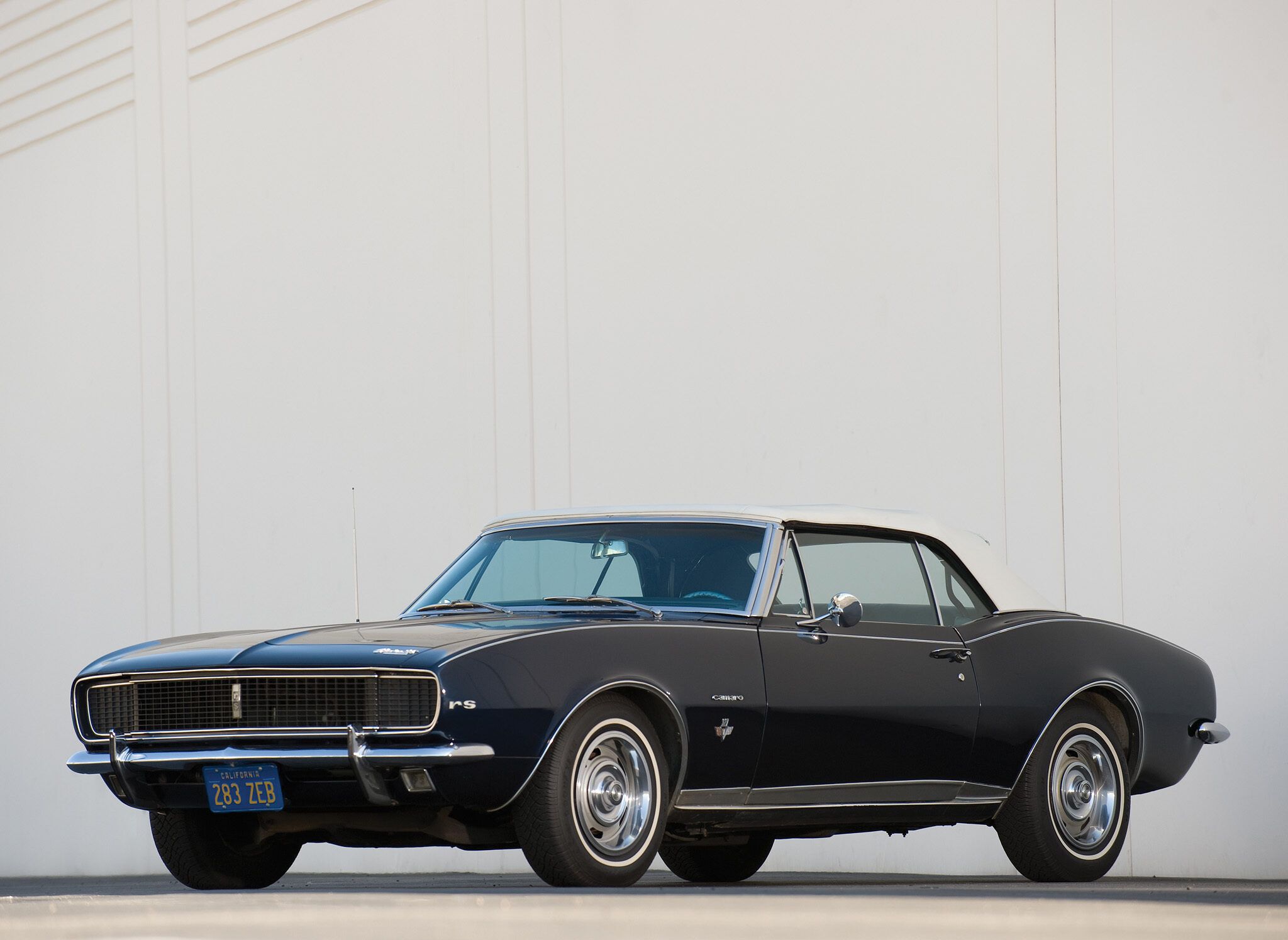 2048x1495 Chevrolet Camaro RS 327 Wallpaper