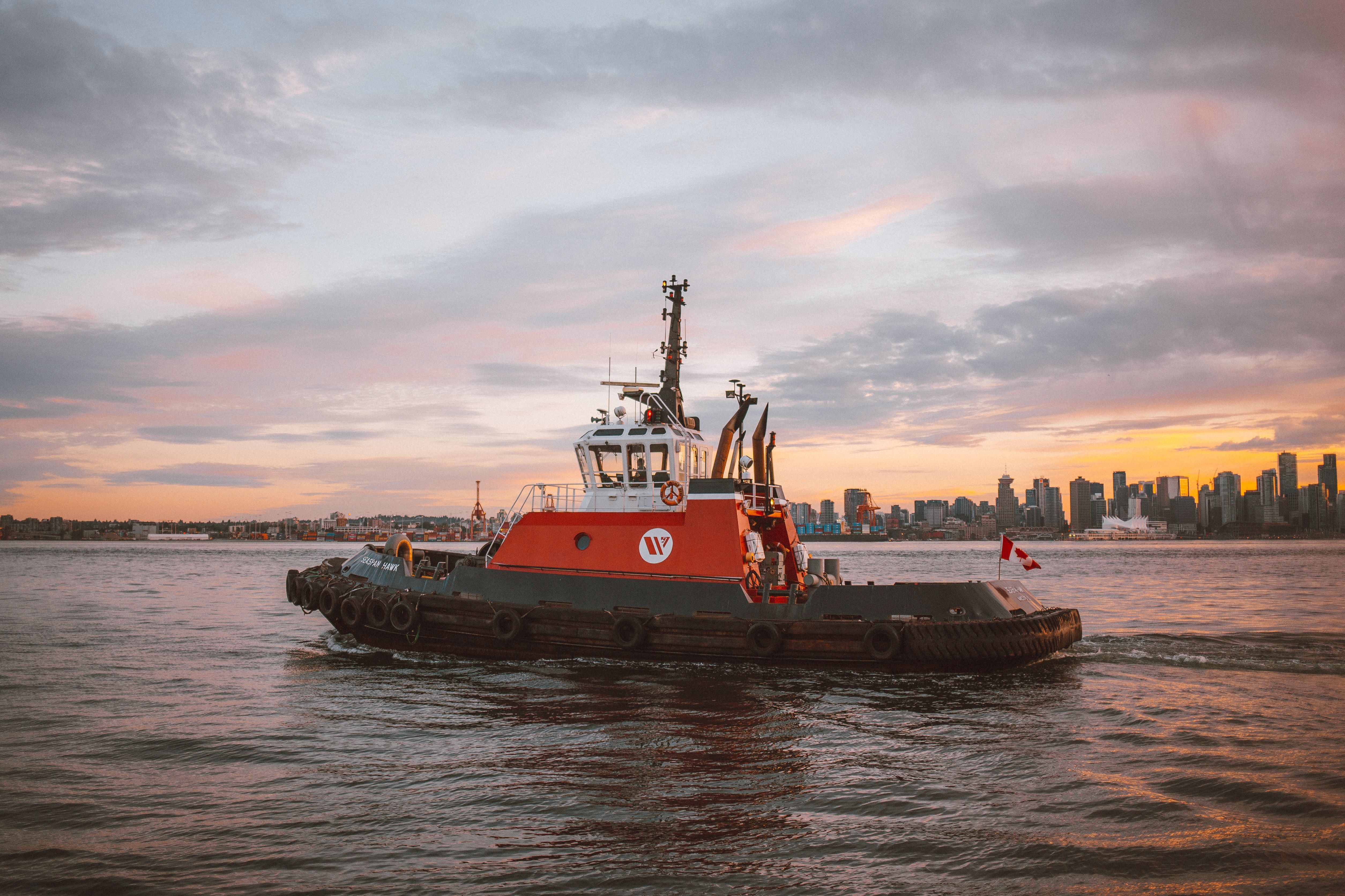5019x3346 Tugboat on Sea Under White Clouds and Blue Sky · Free