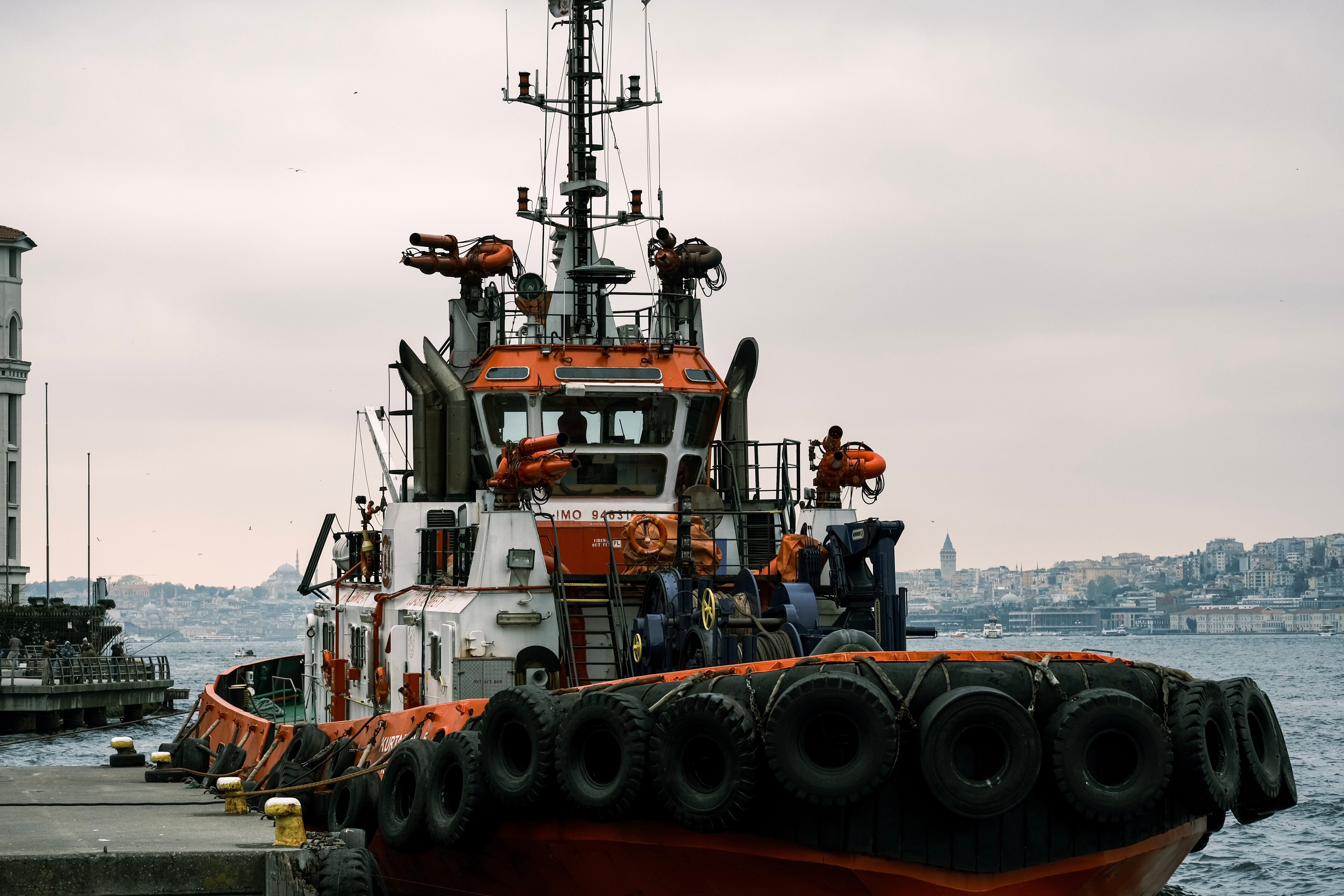 6240x4161 View of a Tug Boat Moored in a Harbor · Free