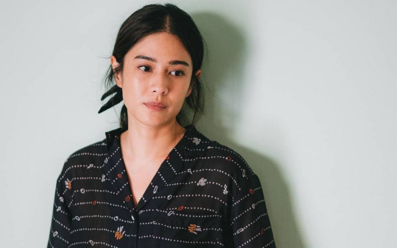 1280x800 Posting Foto Masa Kecil, Dian Sastro Jadi Sorotan