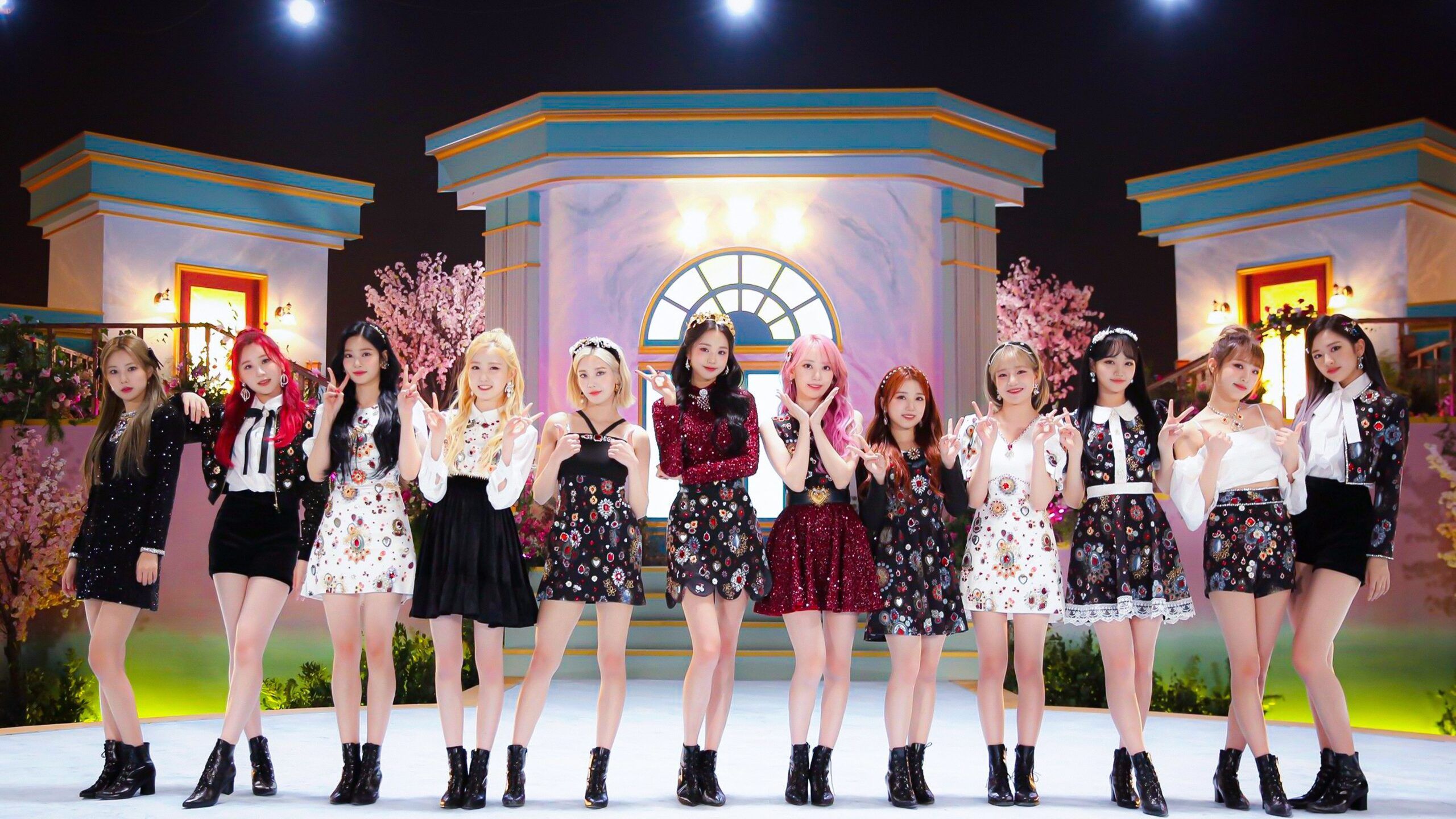 2560x1440 Izone Panorama Wallpaper