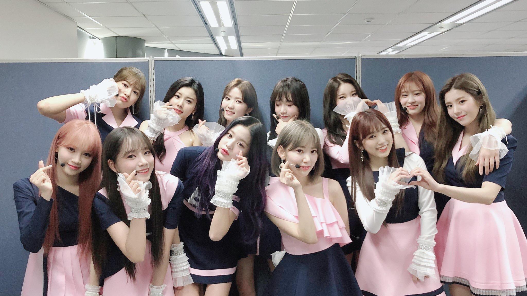 2048x1152 The Girls Looking Beautiful In Their Stage Outfit On Inkigayo