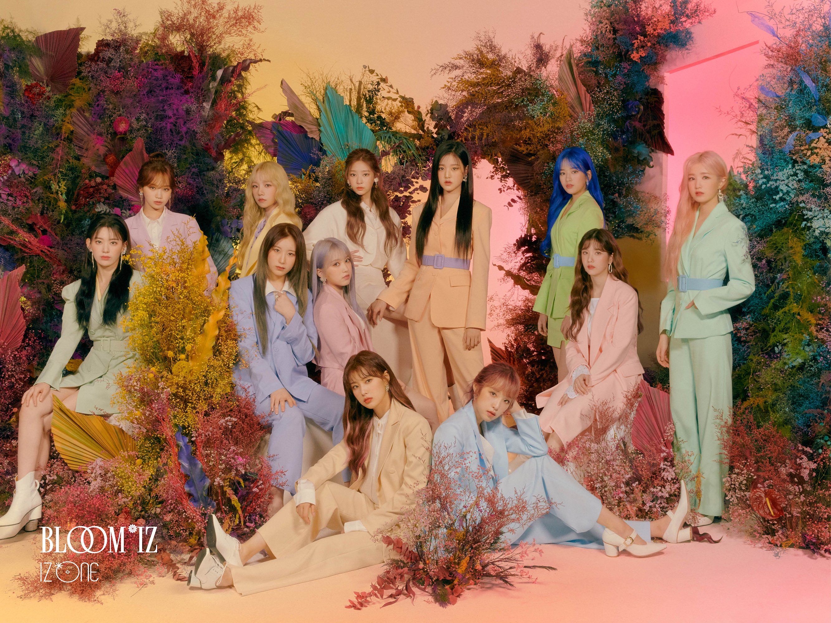 2667x2000 IZ*ONE
