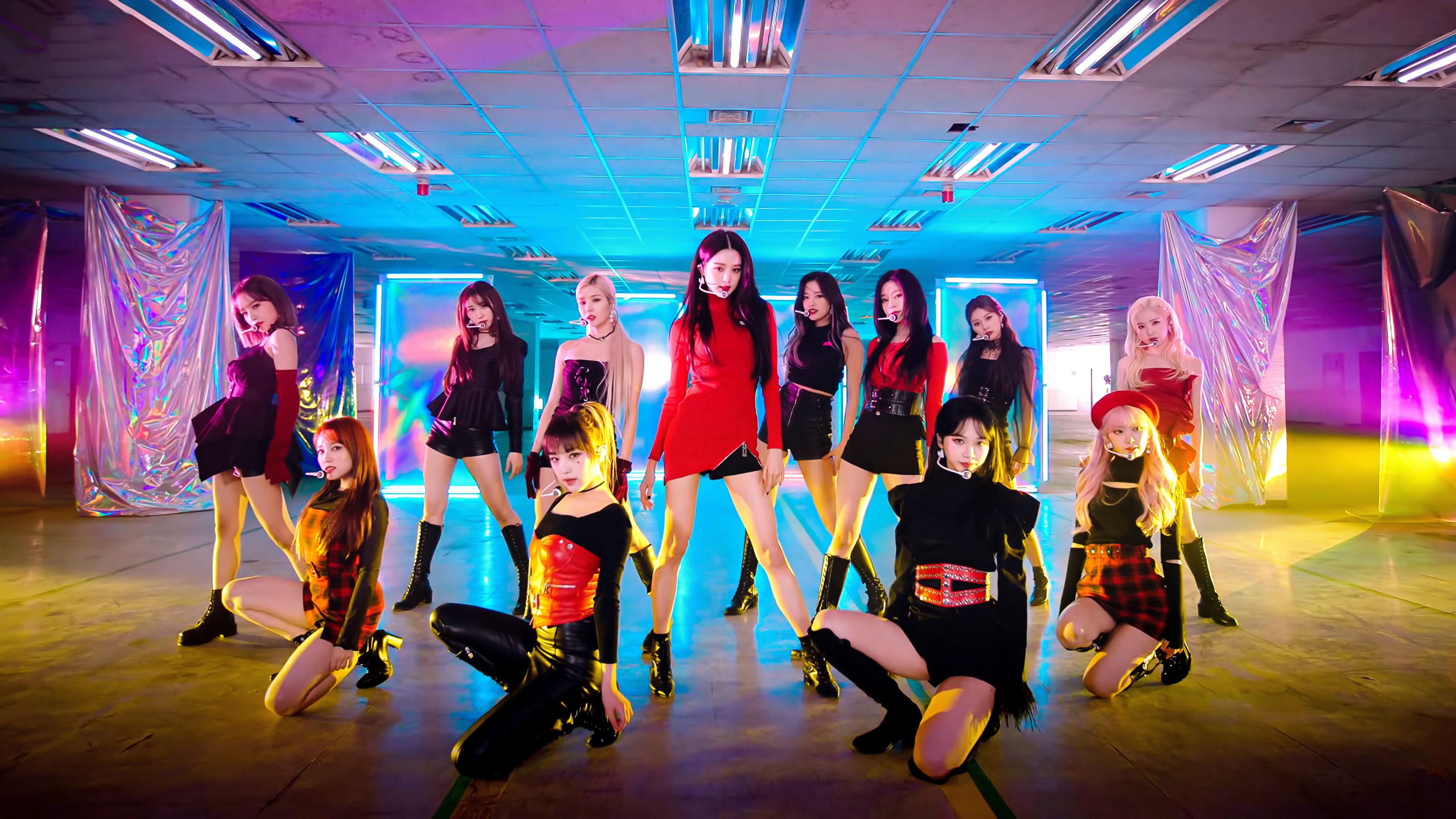 3840x2160 [4K] IZ*ONE One Reeler Wallpaper