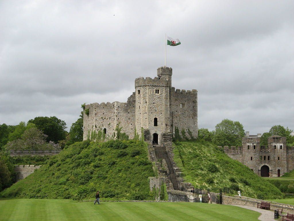 1024x768 Cardiff Castle History Incarnate (History & Travel Tips)