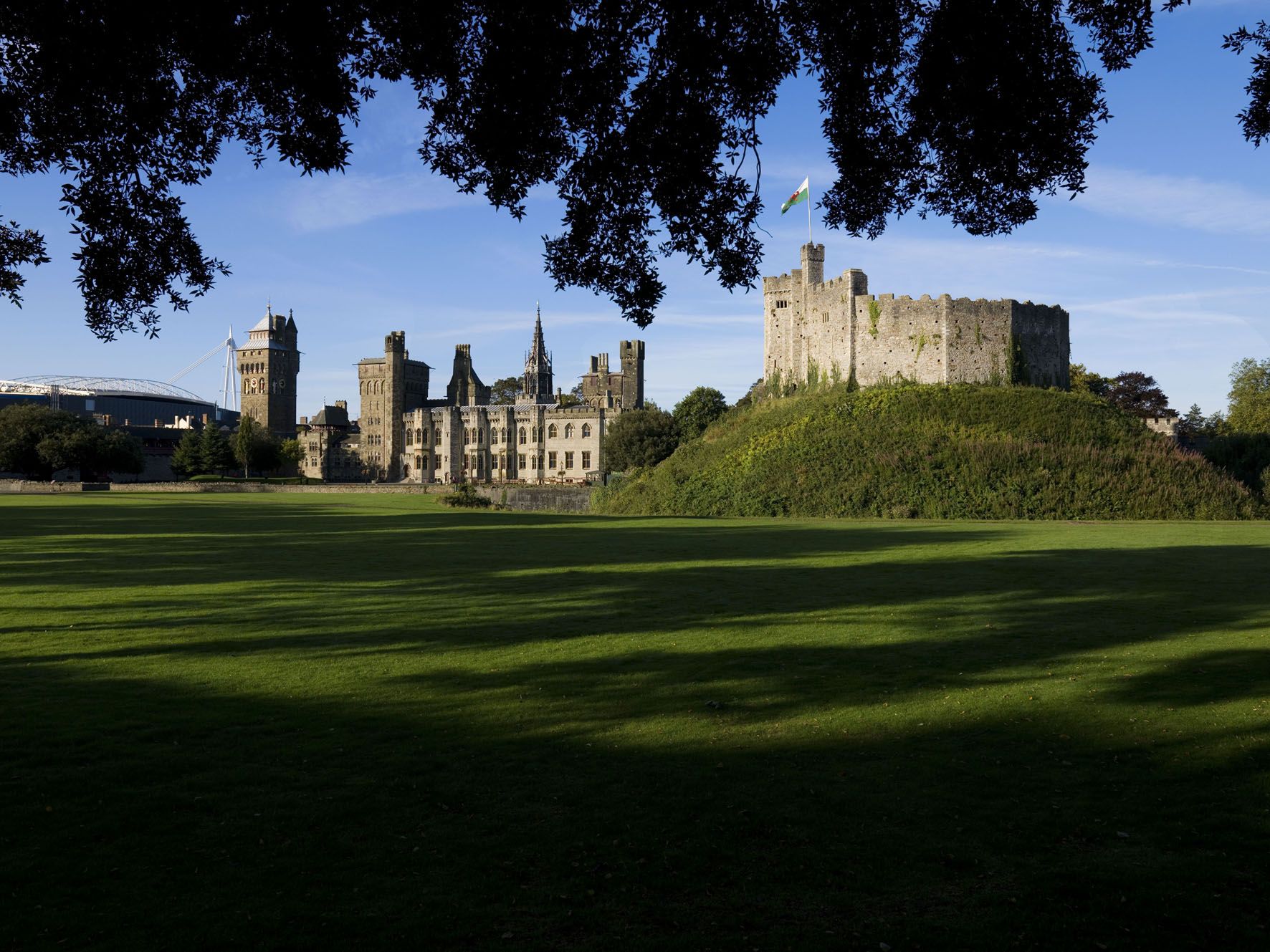 1772x1329 Cardiff Castle
