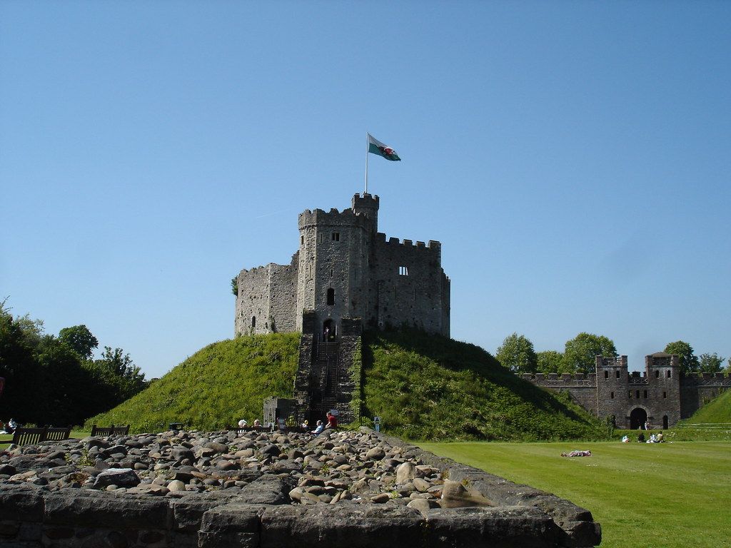 1024x768 Cardiff Castle Keep