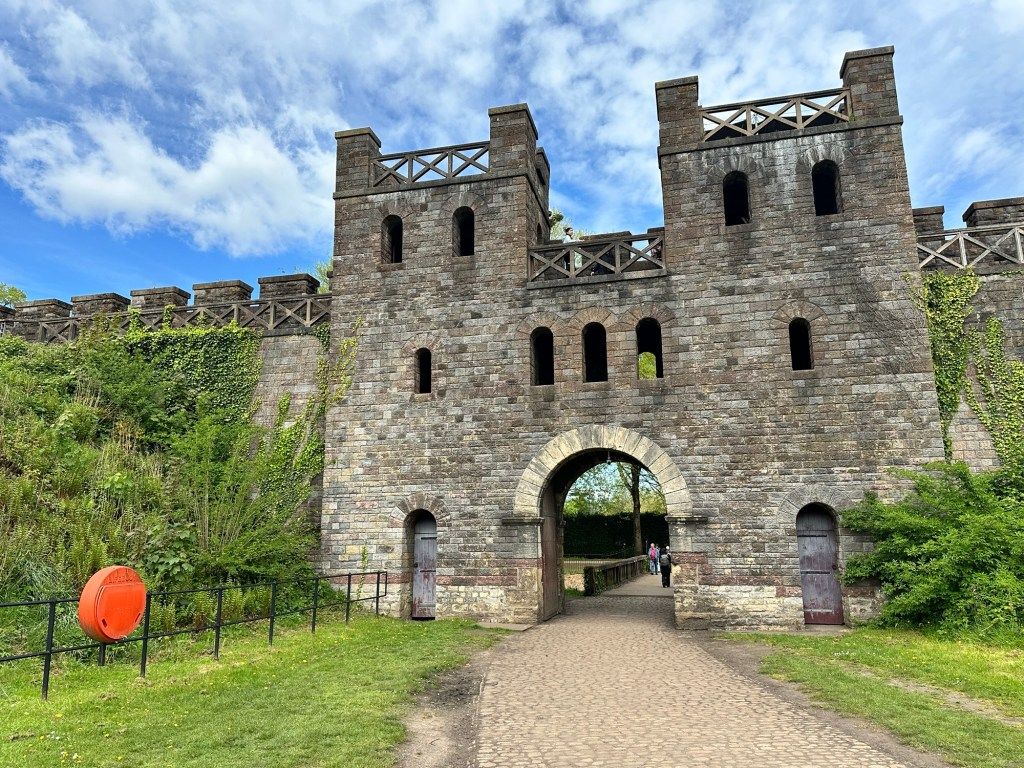 1024x768 Cardiff Roman fort