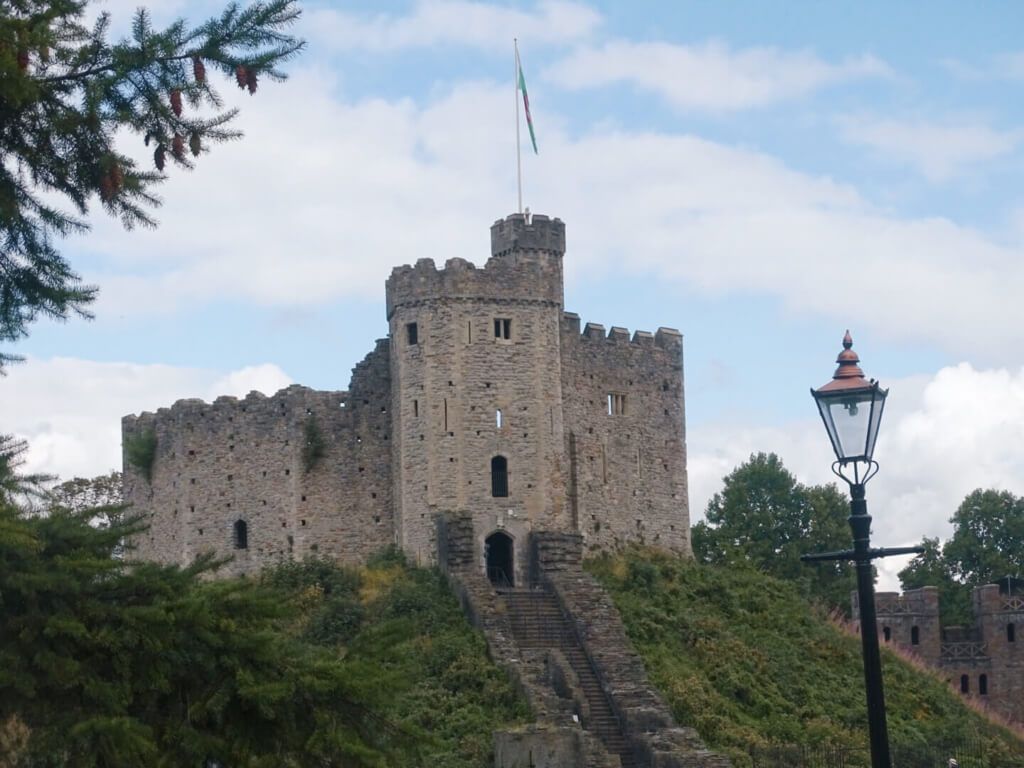 1024x768 The Perfect Cardiff Day Trip Itinerary Goes Rose?