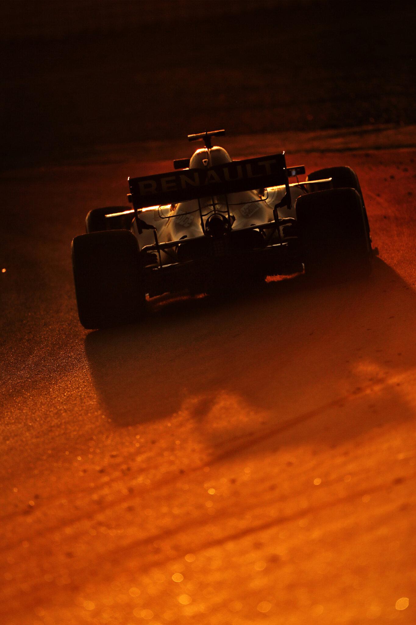 1365x2048 Beautiful mobile wallpaper of Ricciardo