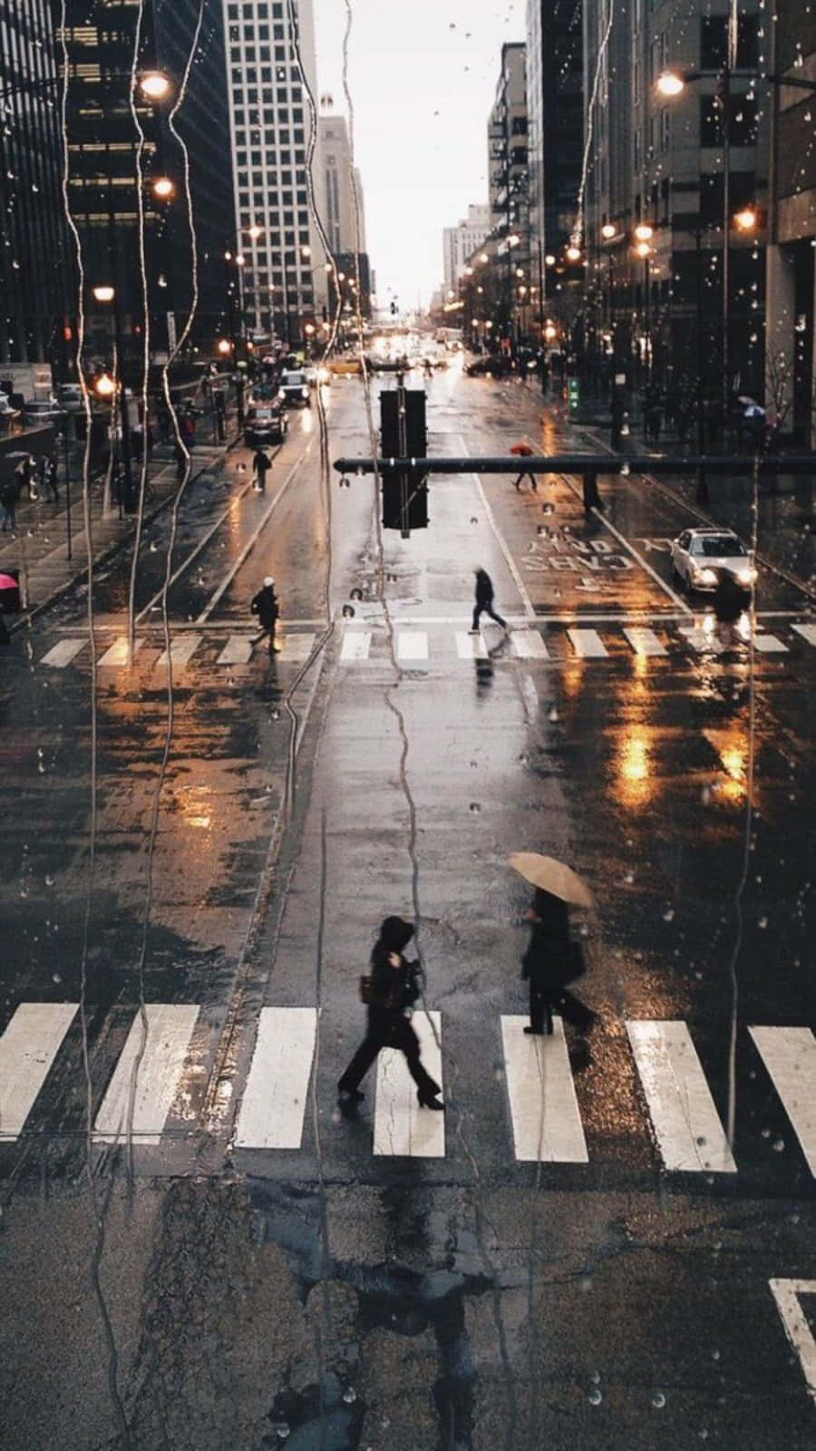 900x1600 Download Aesthetic Rain On Wet City Roads Wallpaper