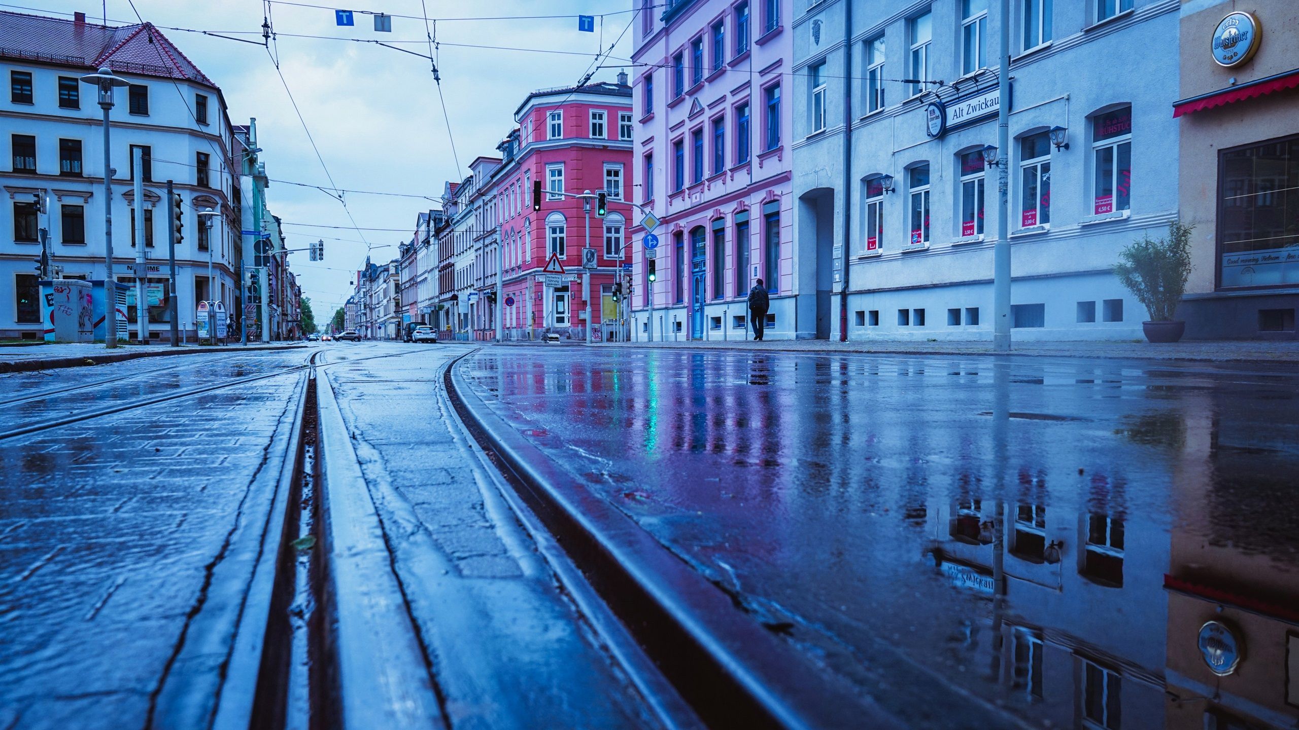 2560x1440 Wallpaper Germany, rainy day, city, street, wet ground 3840x2160 UHD 4K Picture, Image