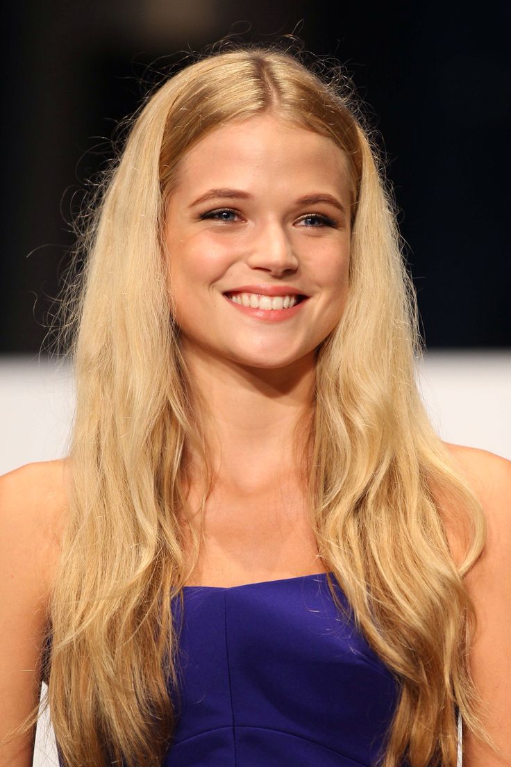 736x1104 Gabriella Wilde