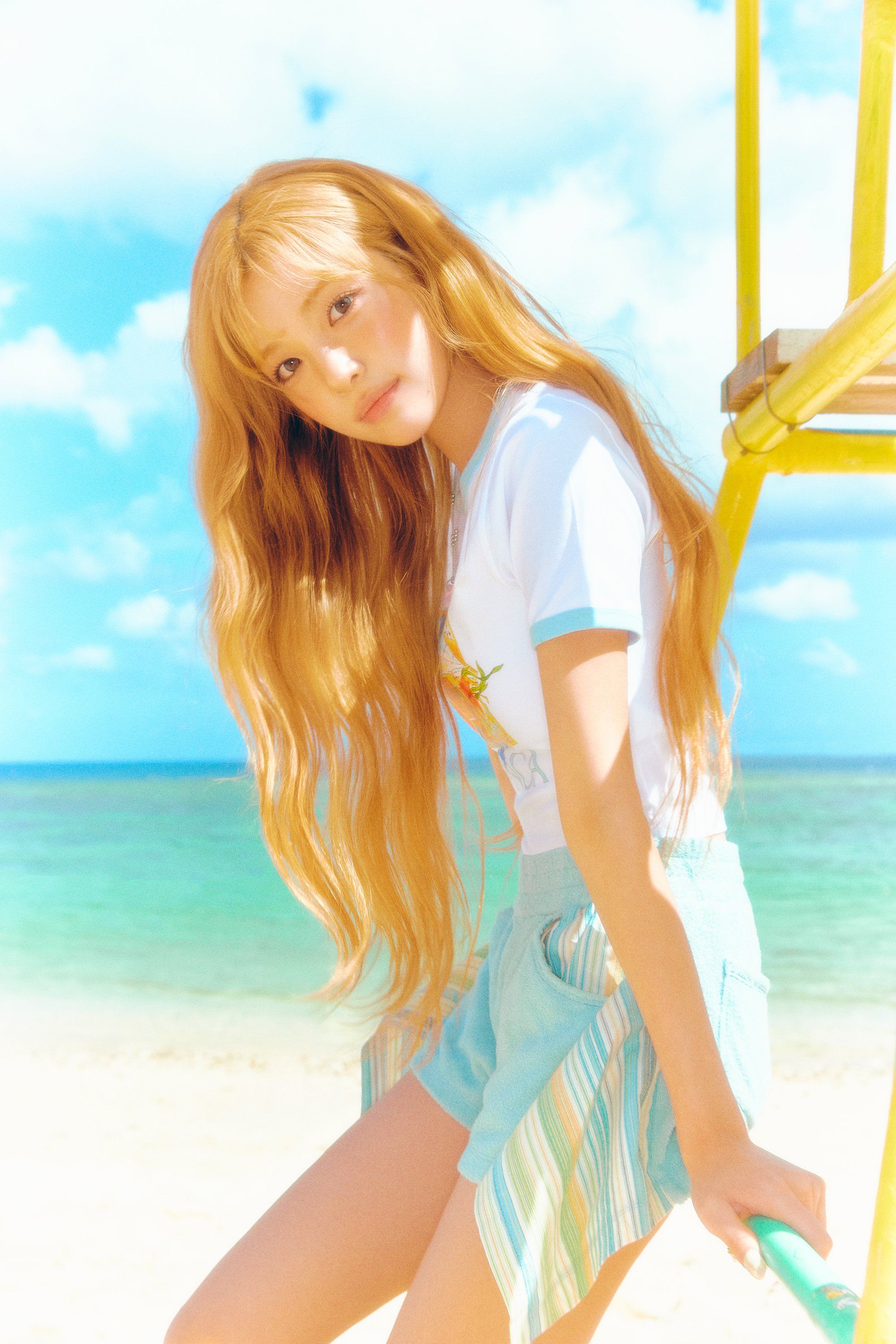 2000x3000 Watch: Hearts2Hearts Tastes The Sweet Lemon Tang In Summery Comeback MV