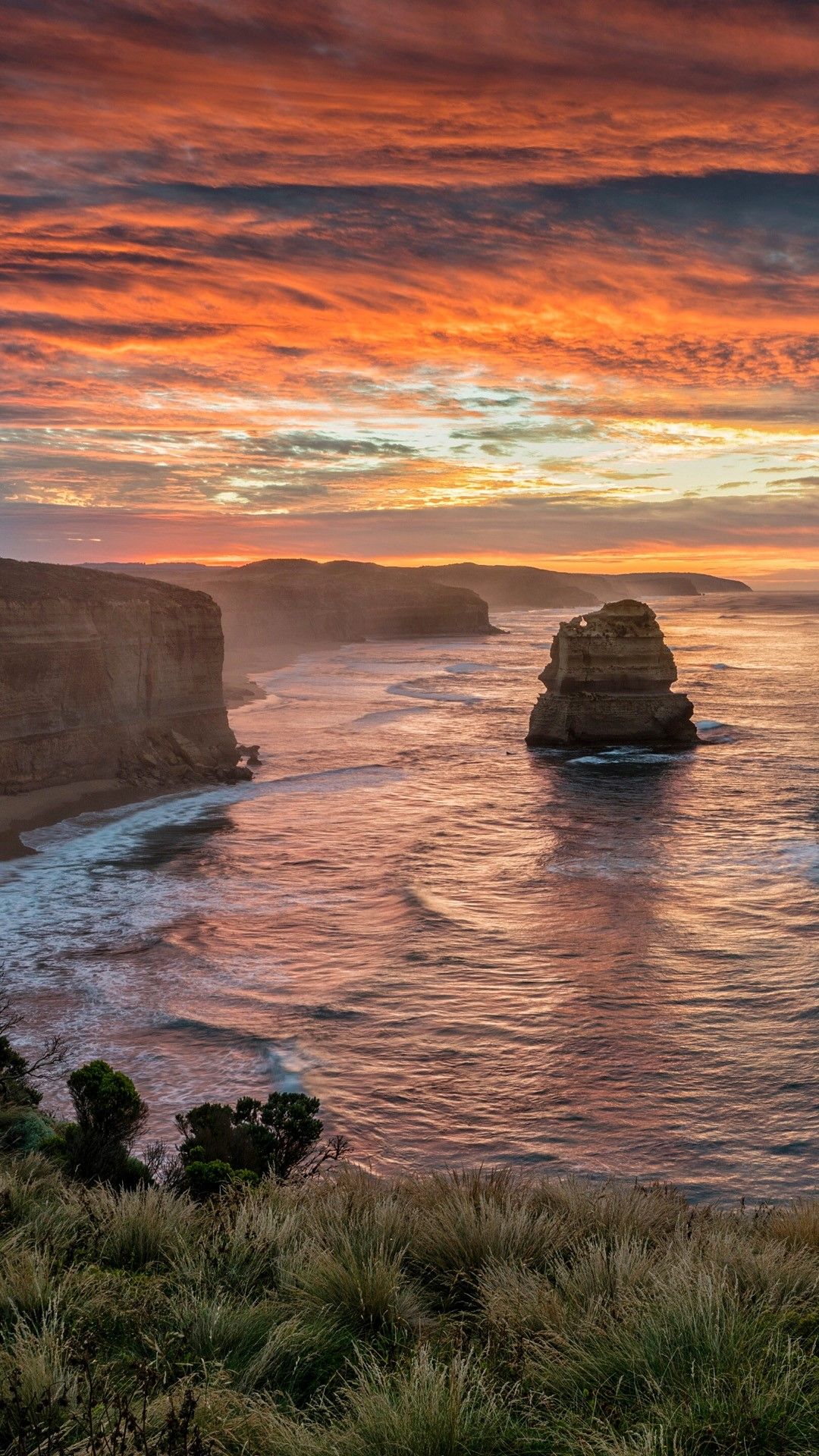 1080x1920 Gog and Magog Rock Formations along the Great Ocean Road, Melbourne, Victoria, Australia. Windows Spotlight Image