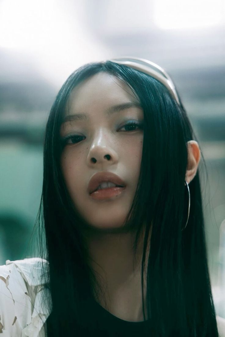 736x1104 NewJeans' Hanni 'Supernatural' Concept Photo