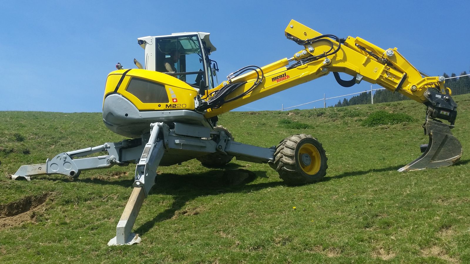 1600x900 Menzi M220 excavator specs & dimensions (2020)
