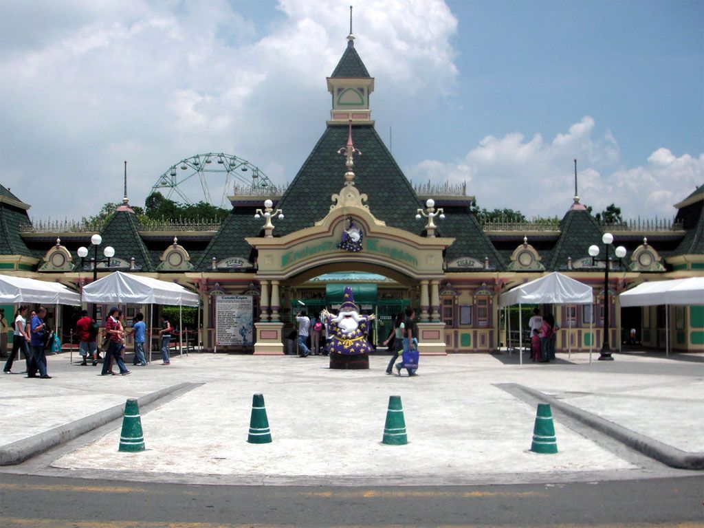 1024x768 Enchanted kingdom