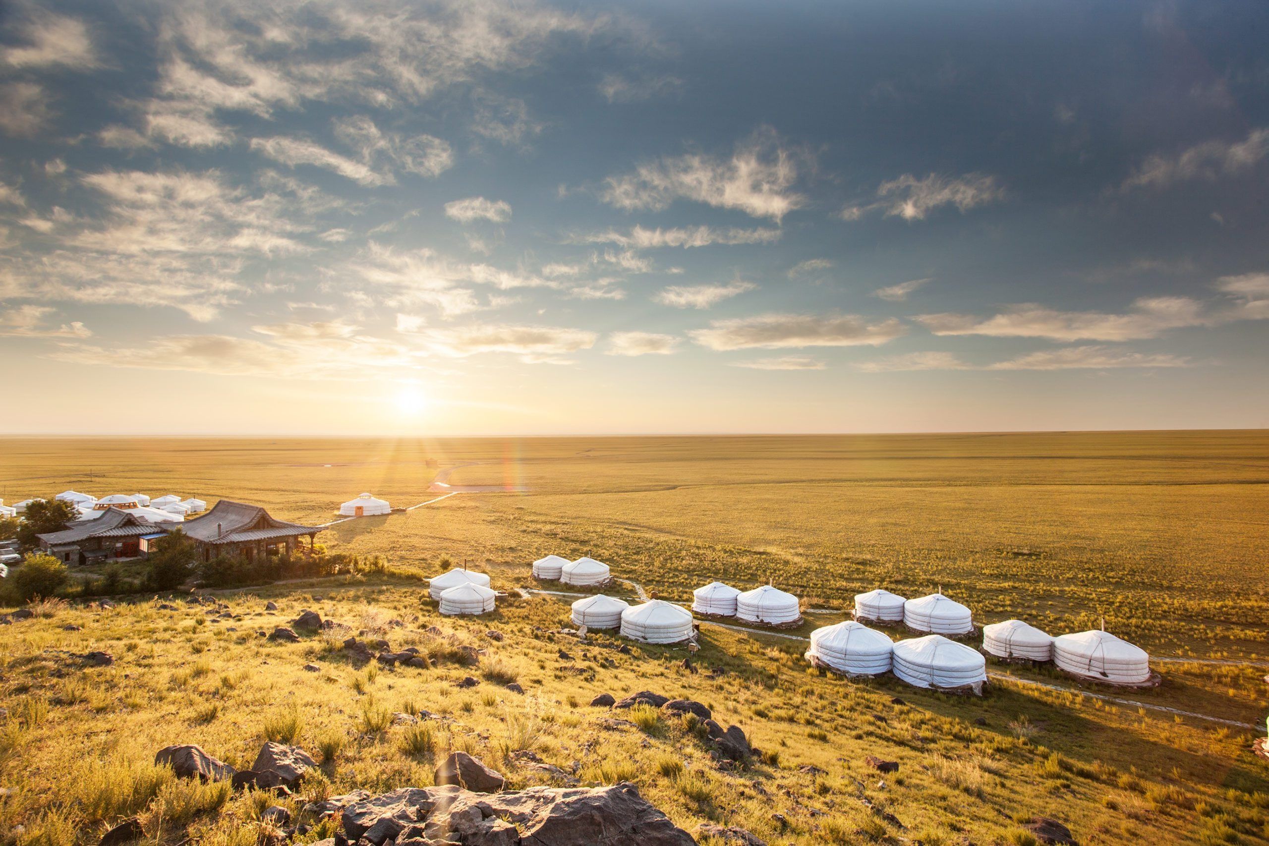 2560x1707 Mongolia Wallpaper