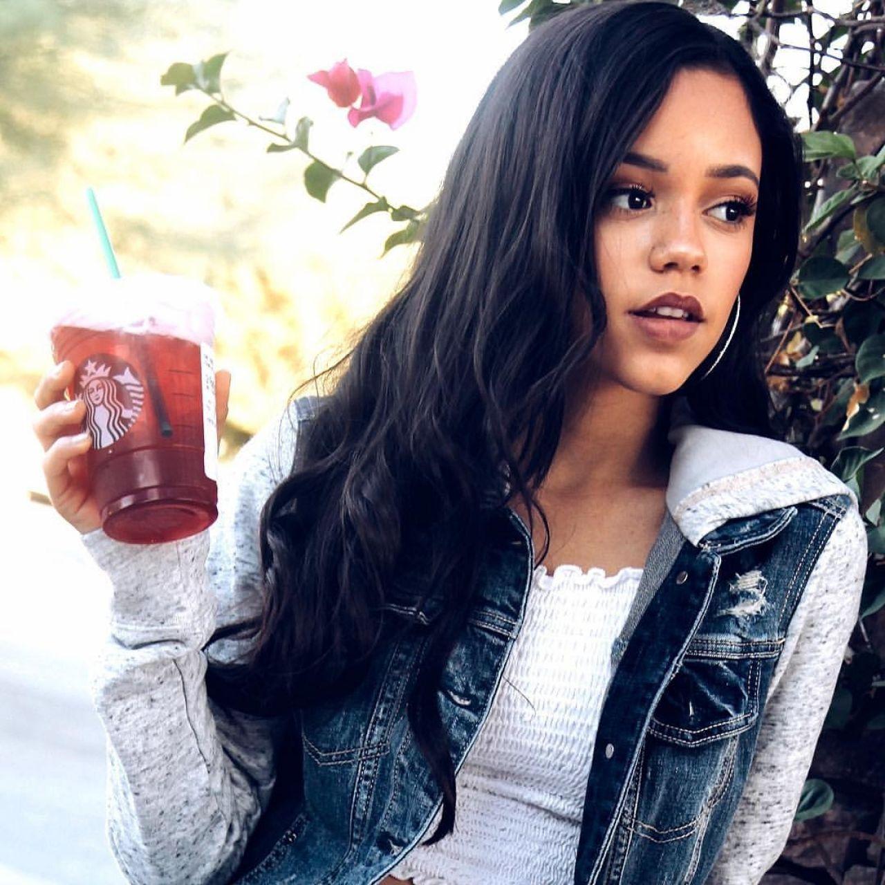 Jenna Ortega Wallpapers Top Free Jenna Ortega Backgrounds