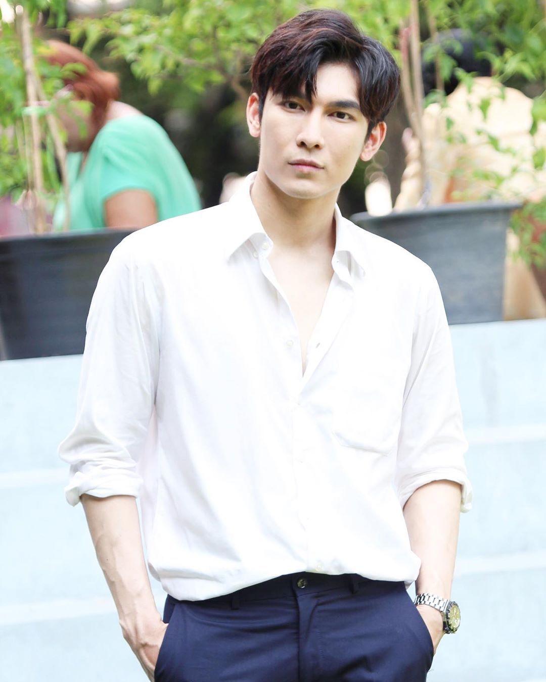 1080x1350 Mew Suppasit Wallpaper